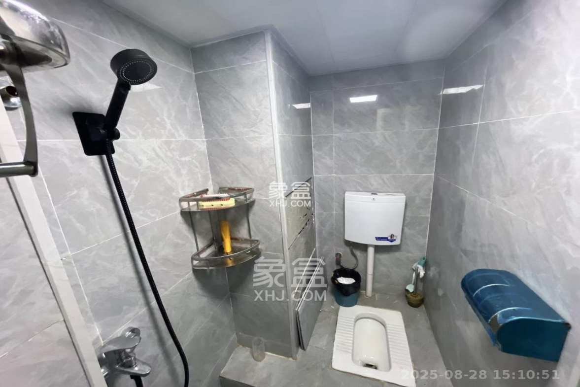 长房时代小镇  1室0厅0卫    2100.0元/月 长房时代小镇  1室0厅0卫    2100.0元/月室内图