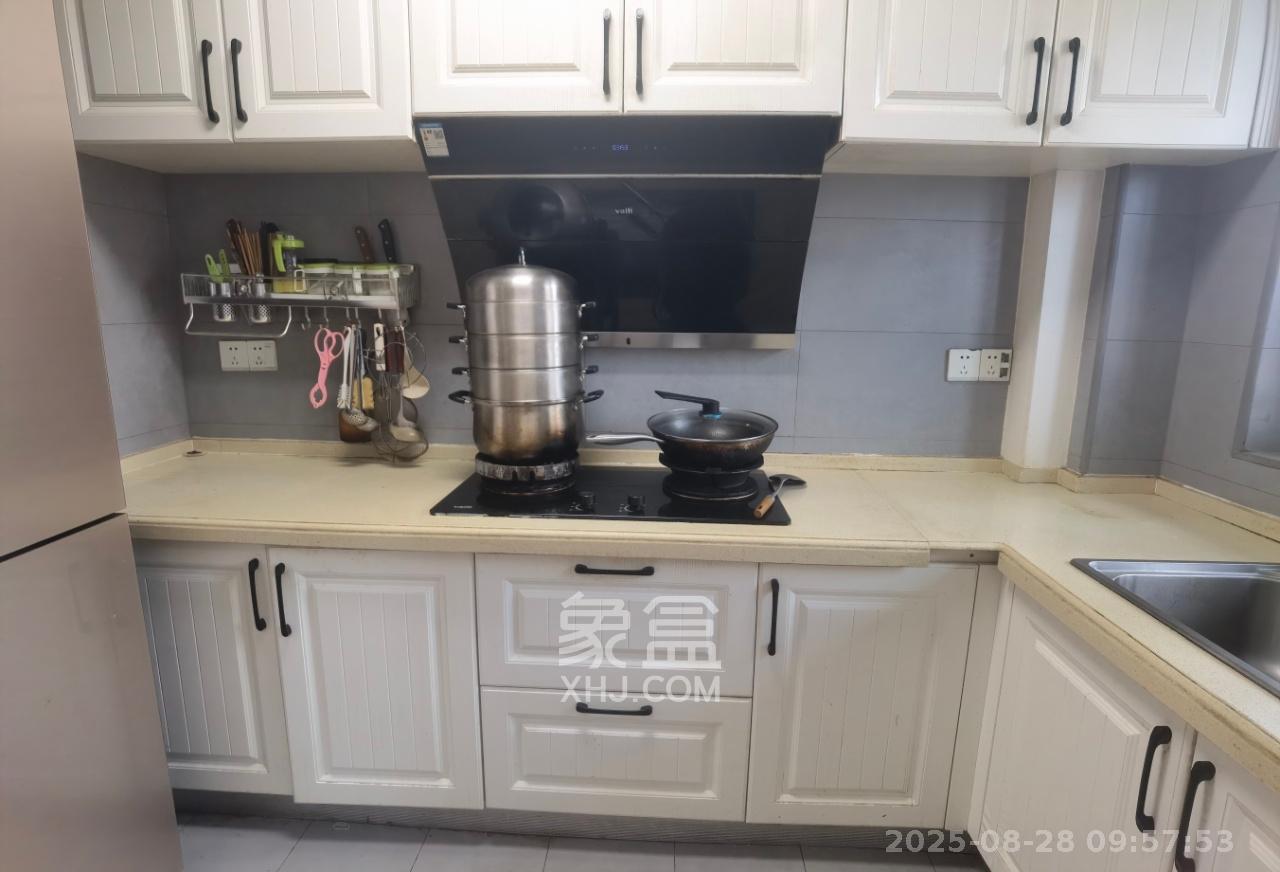 中信凯旋城(中信新城四期)  3室2厅1卫    2000.0元/月 中信凯旋城(中信新城四期)  3室2厅1卫    2000.0元/月室内图