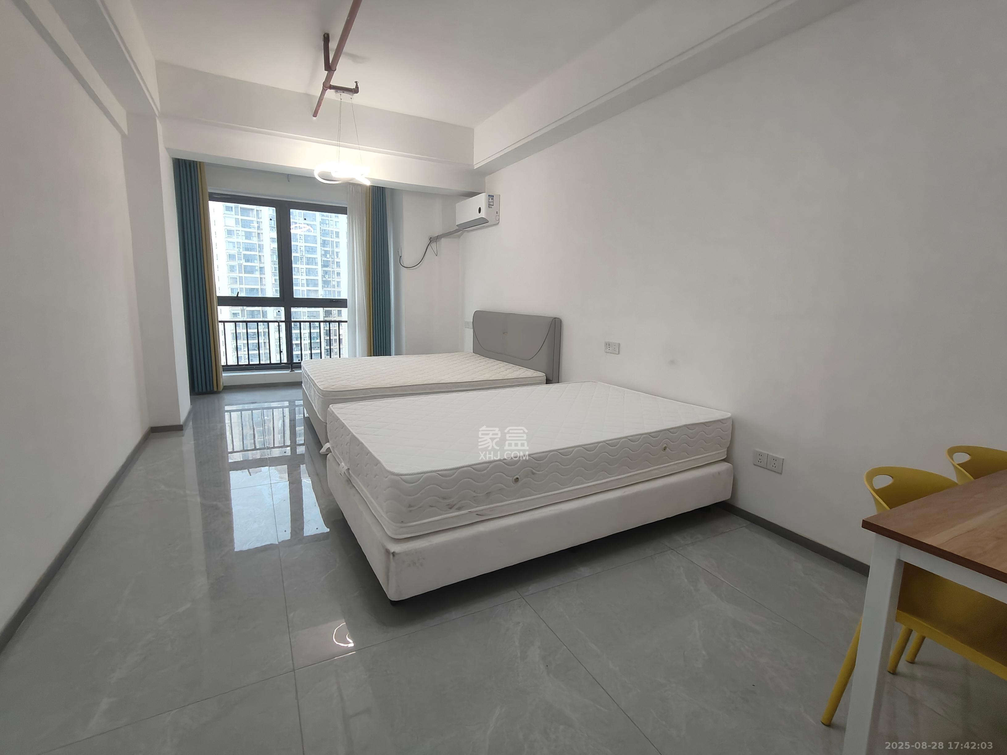 明发国际城  1室1厅1卫    1200.0元/月 明发国际城  1室1厅1卫    1200.0元/月室内图