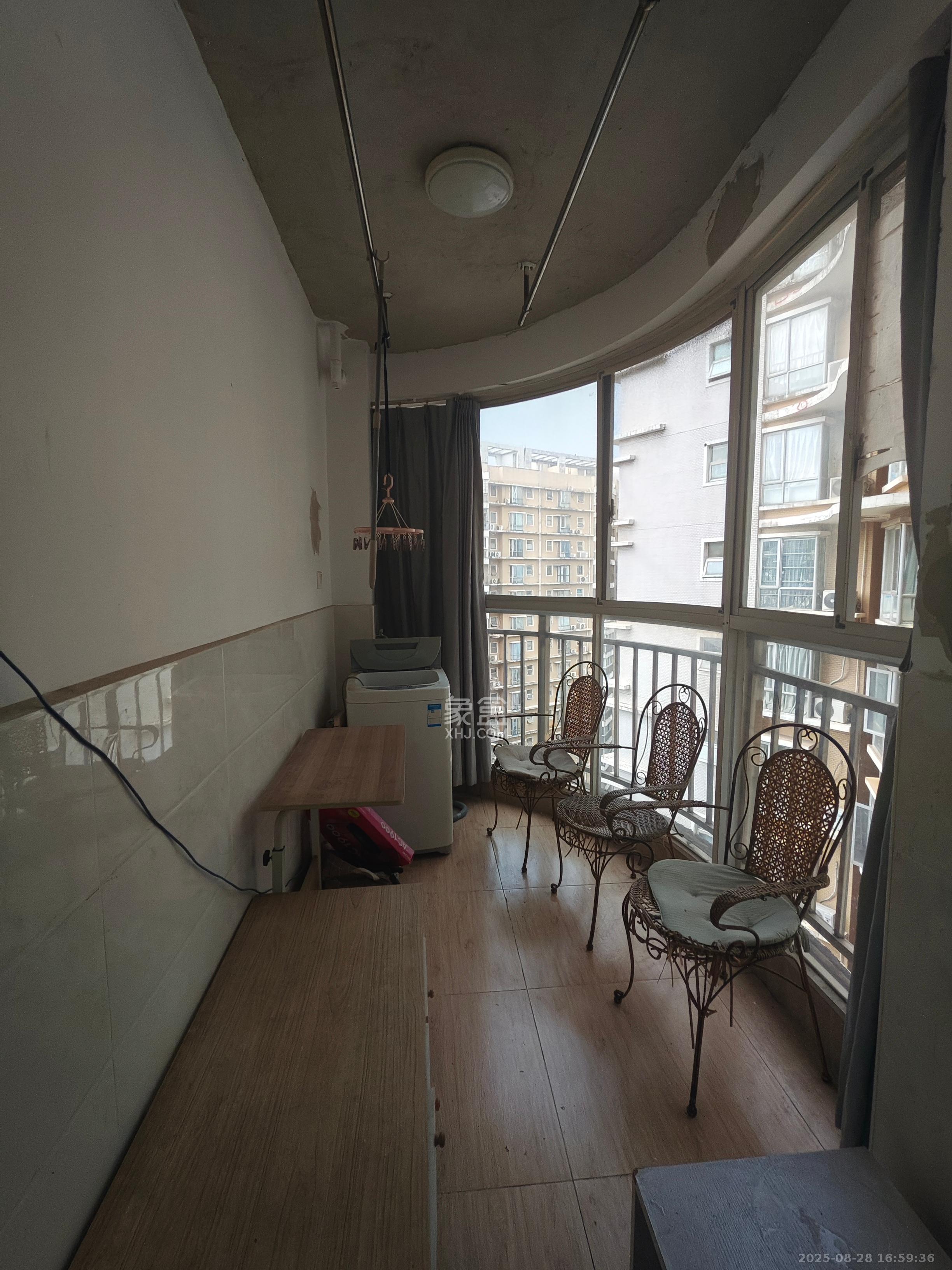 凯通国际城(凯通朝庭) 2室1厅1卫 1700.0元/月 凯通国际城(凯通朝庭) 2室1厅1卫 1700.0元/月室内图