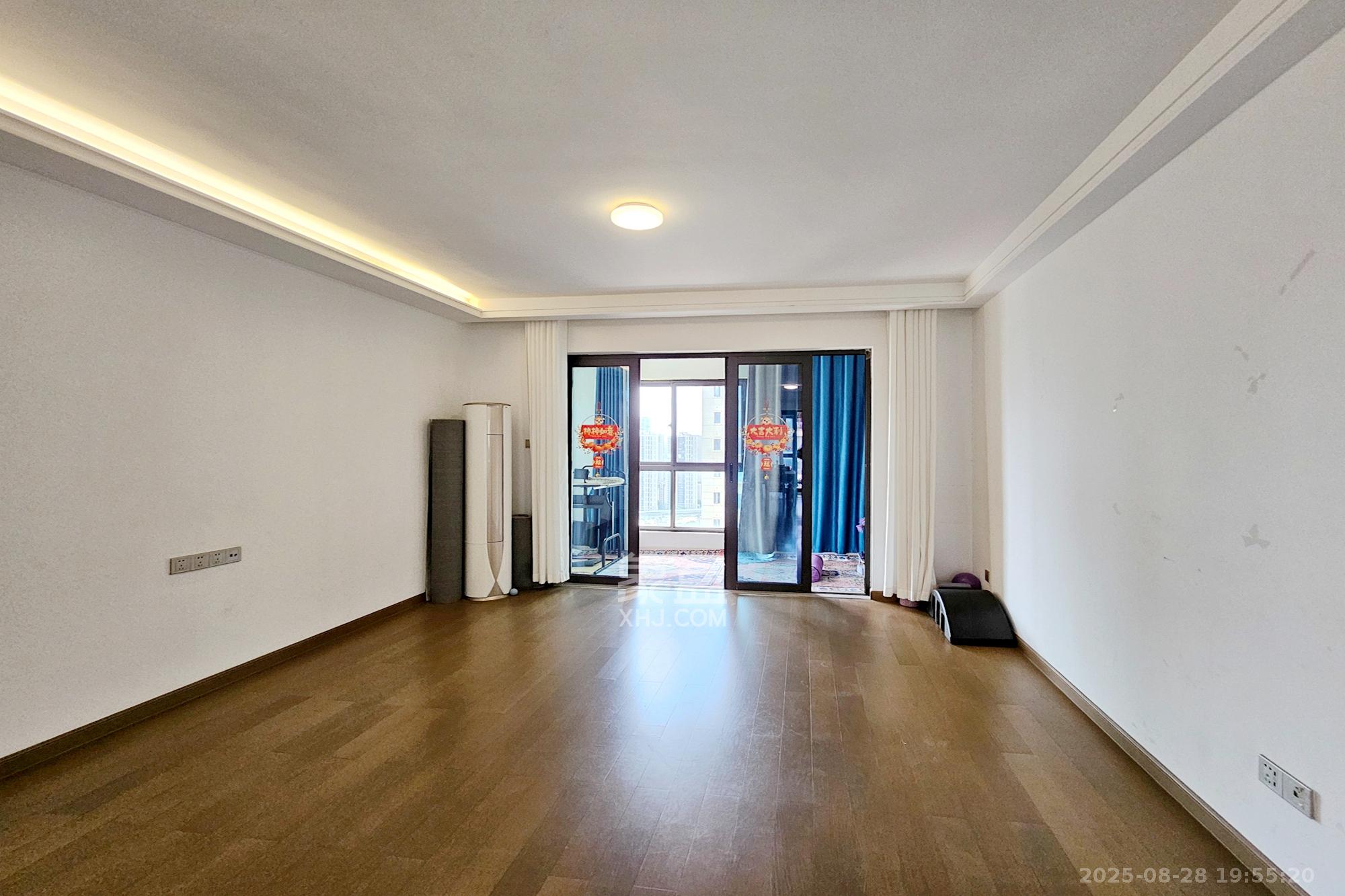 阳光城尚东湾蓝莓苑  4室2厅2卫    140.0万