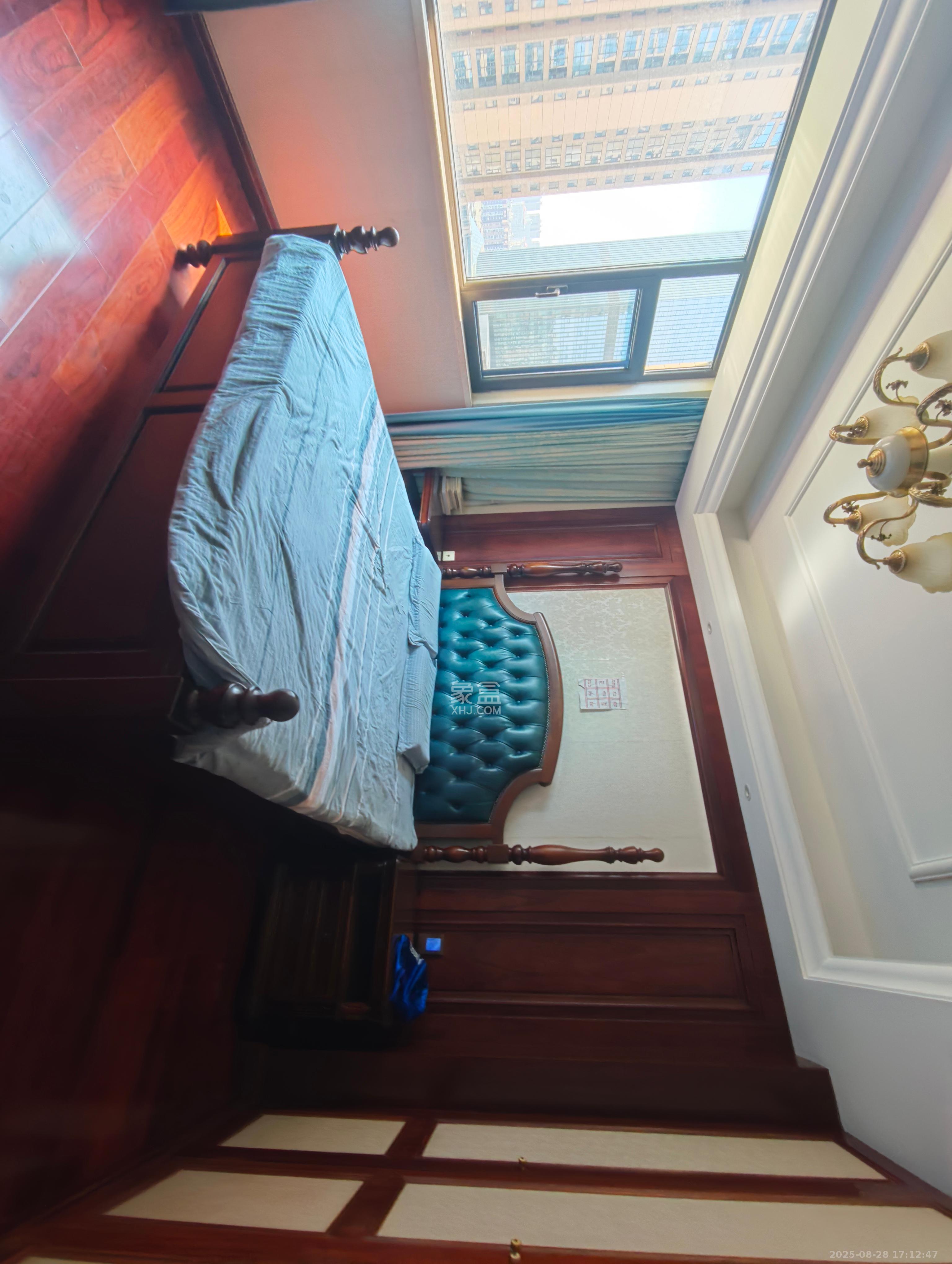 运达中央广场一、二期  3室2厅3卫    9000.0元/月 运达中央广场一、二期  3室2厅3卫    9000.0元/月室内图