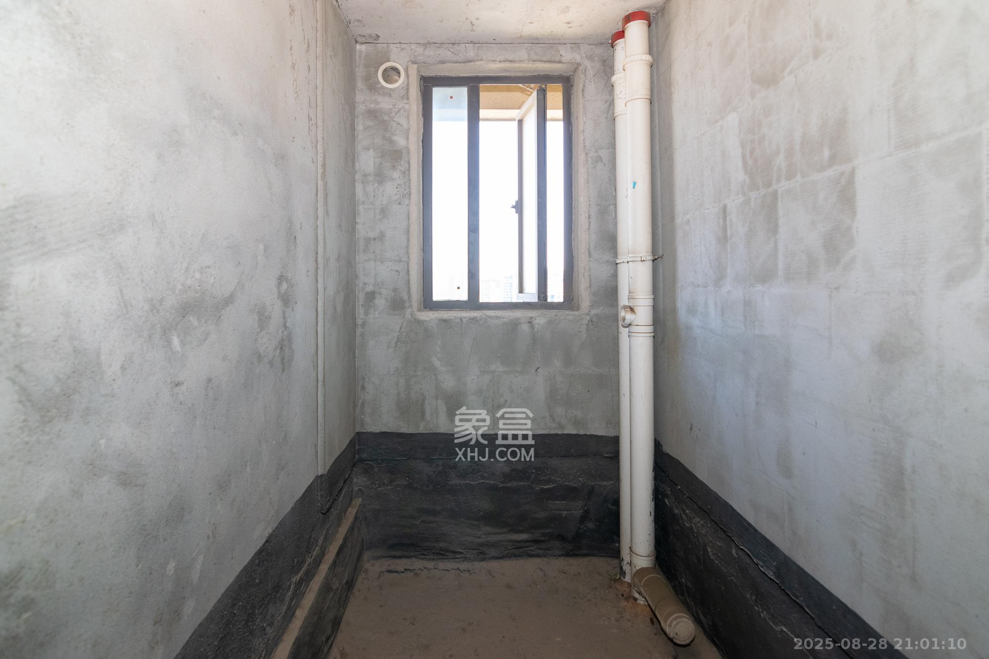 润和山水郡 4室2厅2卫 78.2万 润和山水郡 4室2厅2卫 78.2万卫生间