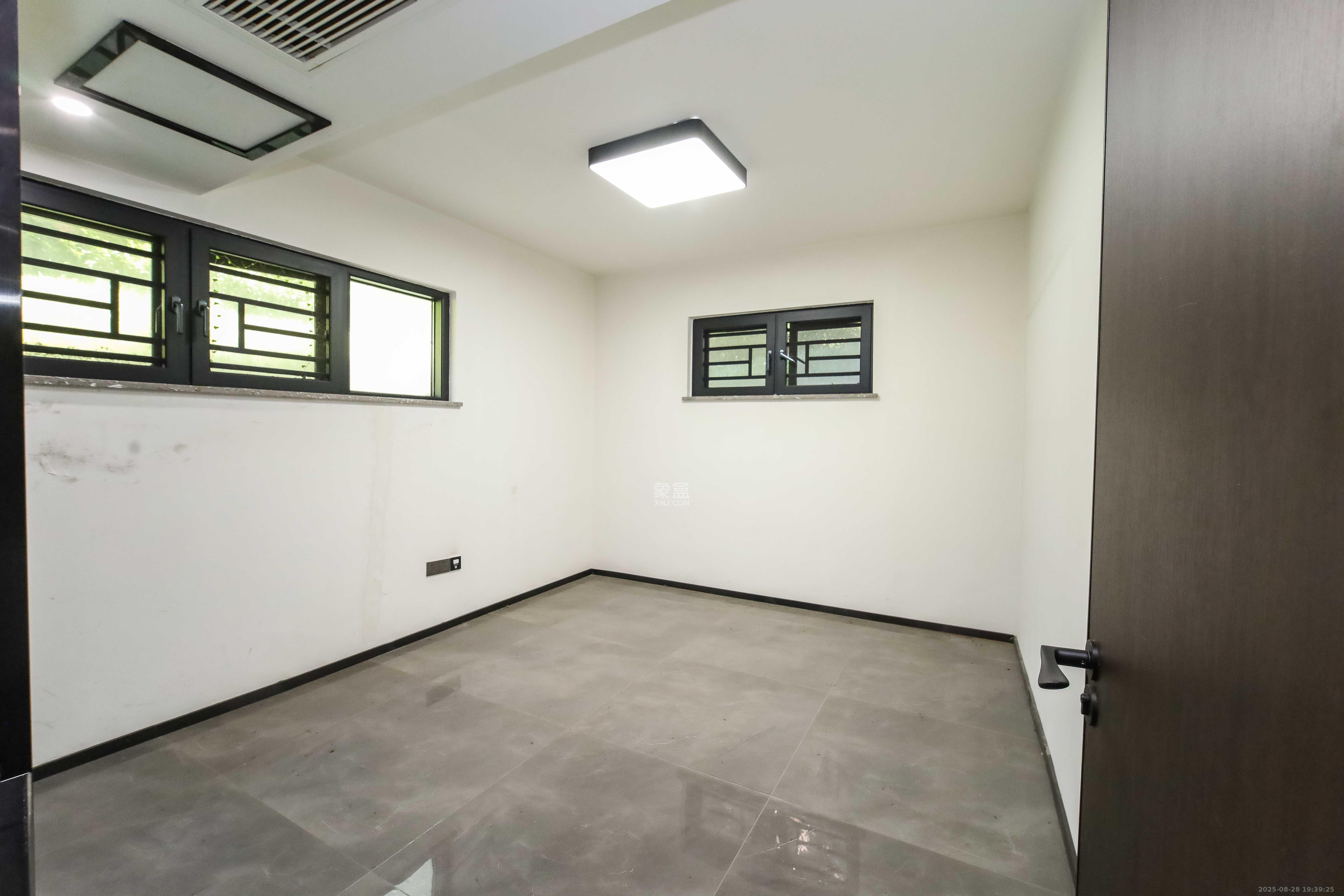 锦湘国际星城四期(金丽苑)  4室2厅3卫    480.0万 锦湘国际星城四期(金丽苑)  4室2厅3卫    480.0万其他