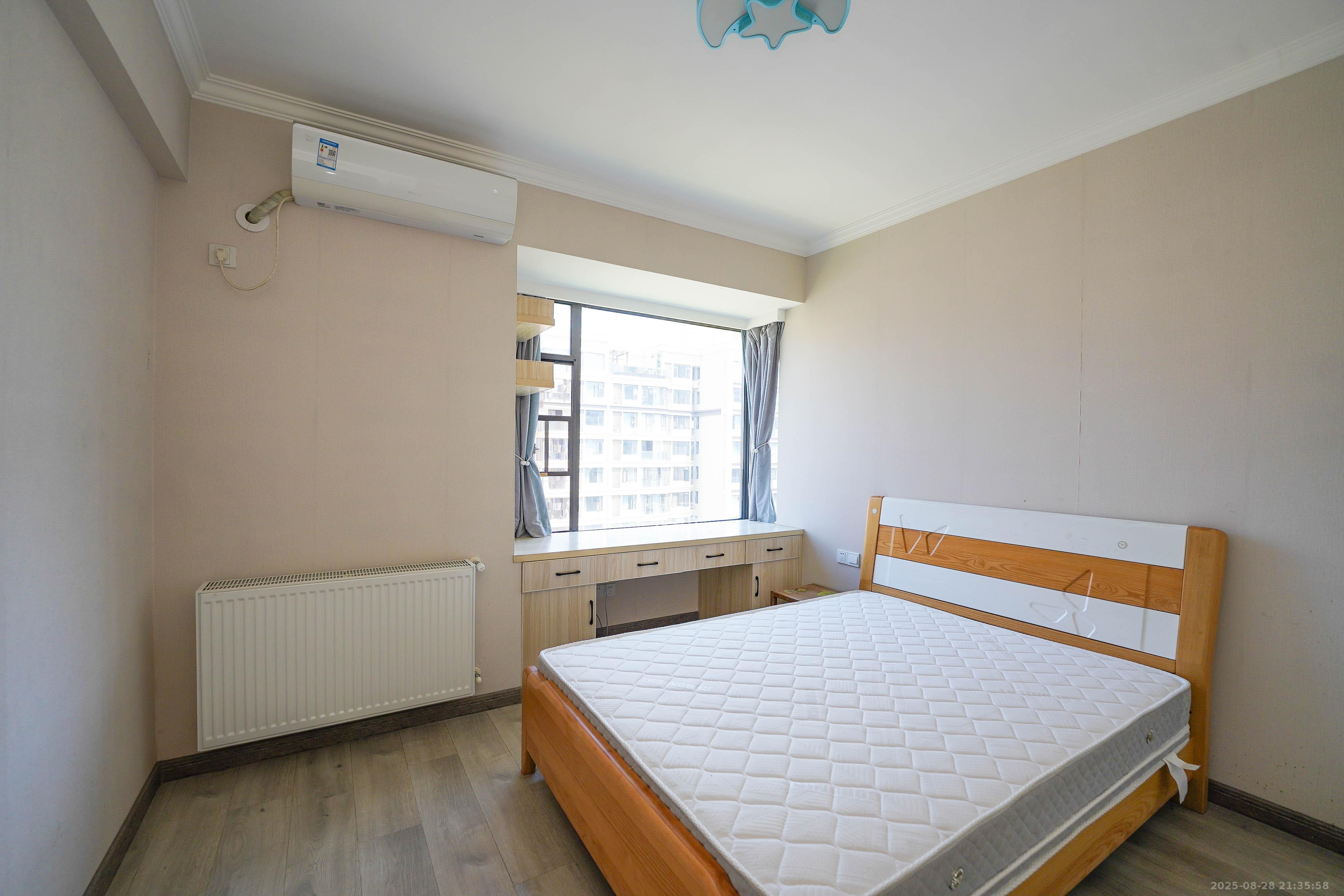 福天藏郡院子  14室2厅1卫    142.0万 福天藏郡院子  14室2厅1卫    142.0万卧室