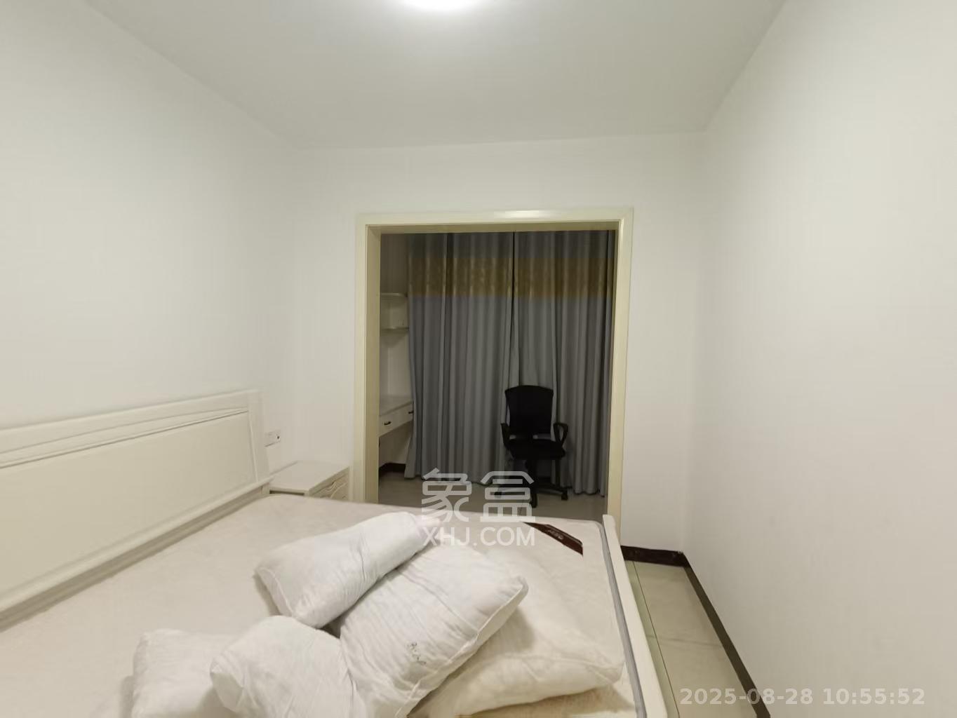 天鸿天府(天鸿中央大院) 2室1厅1卫 1900.0元/月 天鸿天府(天鸿中央大院) 2室1厅1卫 1900.0元/月室内图