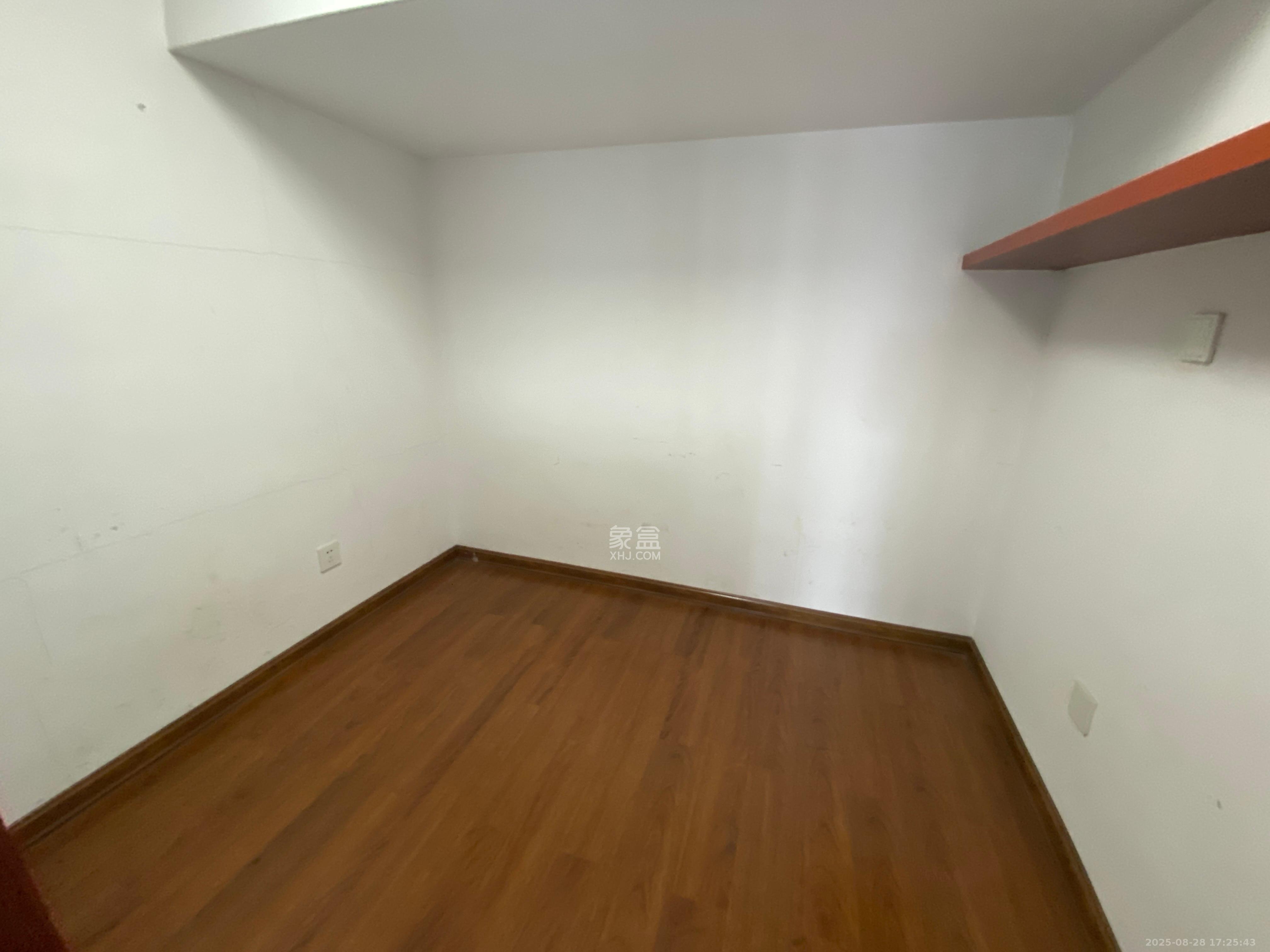 华菱蓝调国际(华菱.香墅美地) 2室2厅2卫 2100.0元/月 华菱蓝调国际(华菱.香墅美地) 2室2厅2卫 2100.0元/月室内图