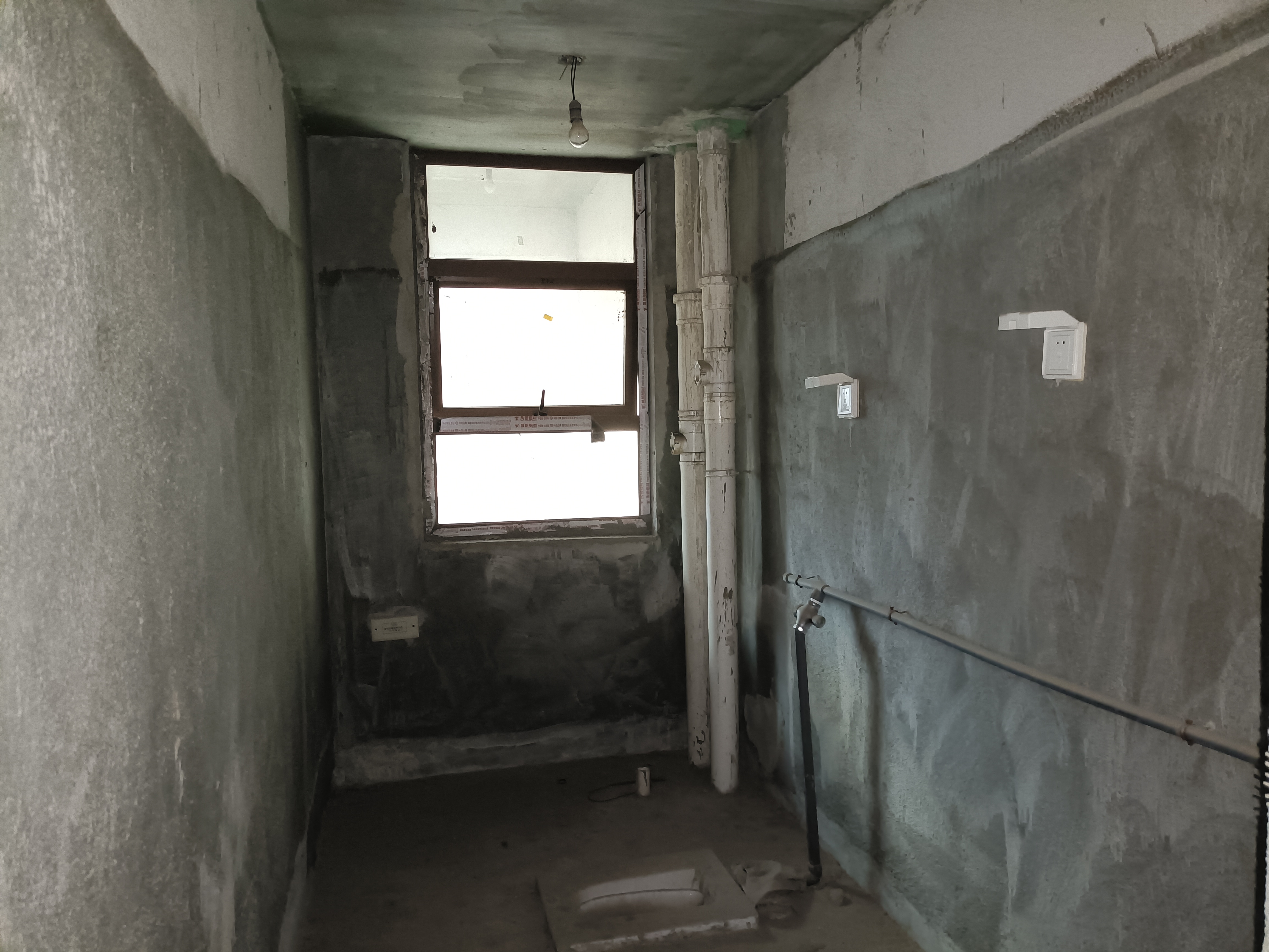 湾田和悦  4室2厅2卫    81.8万 湾田和悦  4室2厅2卫    81.8万客厅