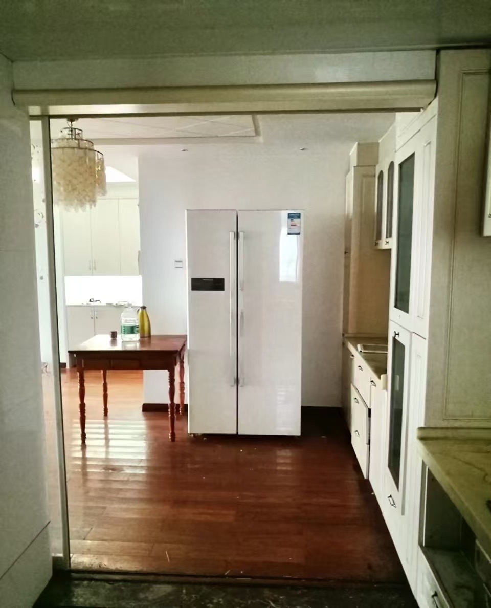 新奥大厦  4室2厅2卫    4000.0元/月 新奥大厦  4室2厅2卫    4000.0元/月户型图