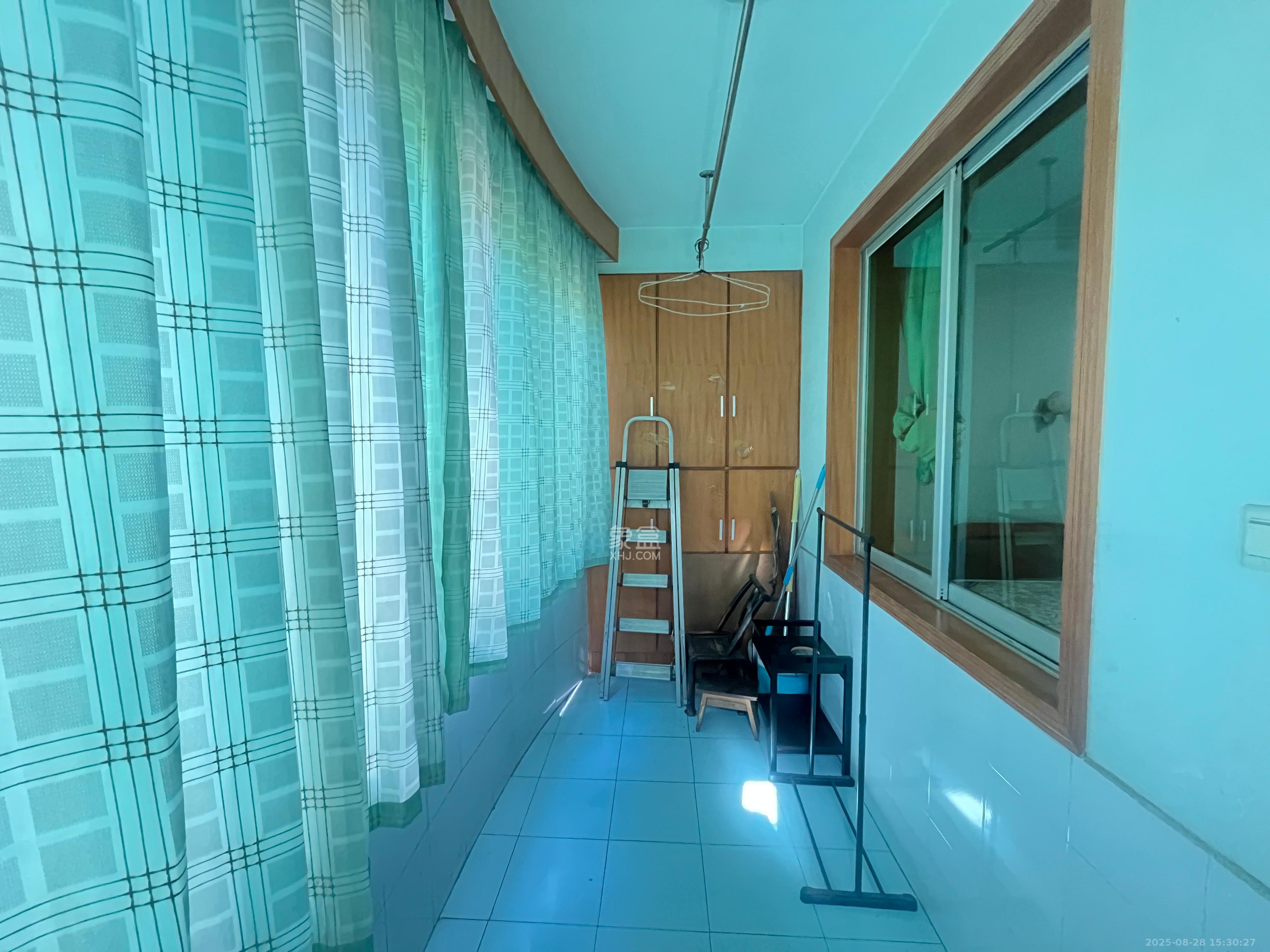 马王堆陶瓷建材新城  3室2厅1卫   1900.00元/月室内图