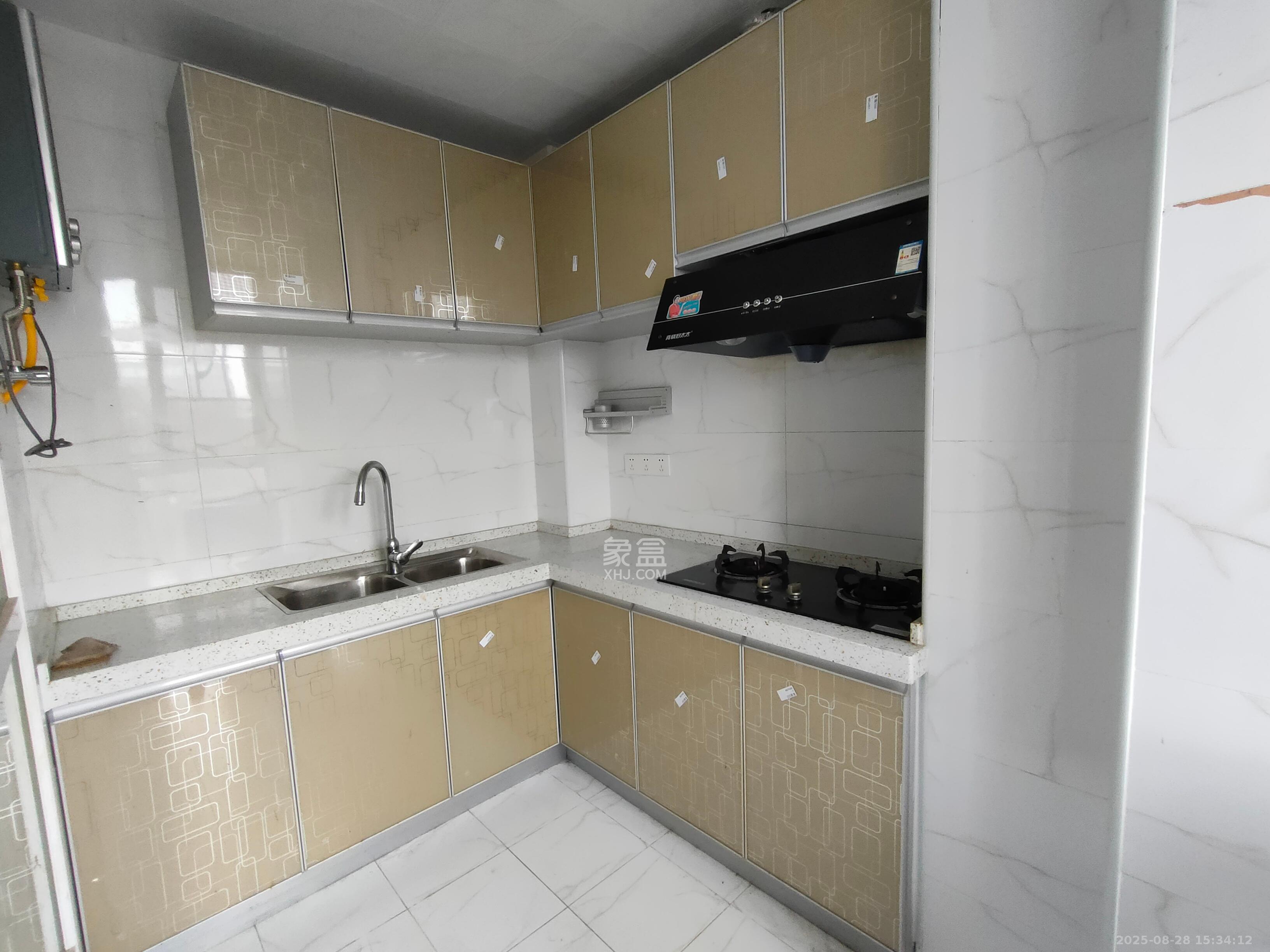 第六都(陆都小区) 1室1厅1卫 1600.0元/月 第六都(陆都小区) 1室1厅1卫 1600.0元/月室内图