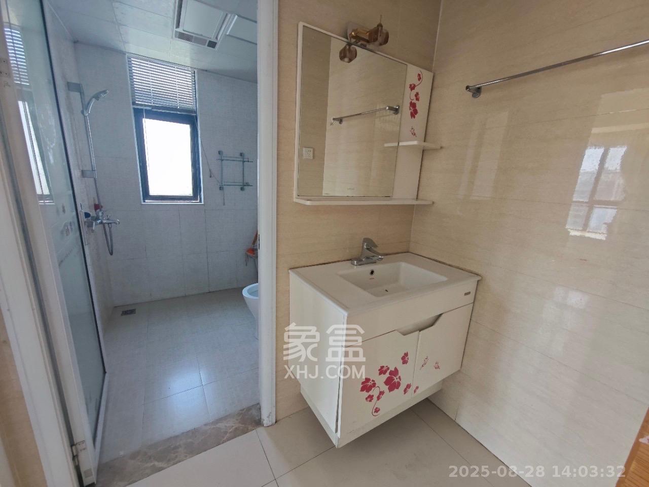 湘江世纪城瑞江苑 2室1厅1卫 2200.0元/月 湘江世纪城瑞江苑 2室1厅1卫 2200.0元/月室内图