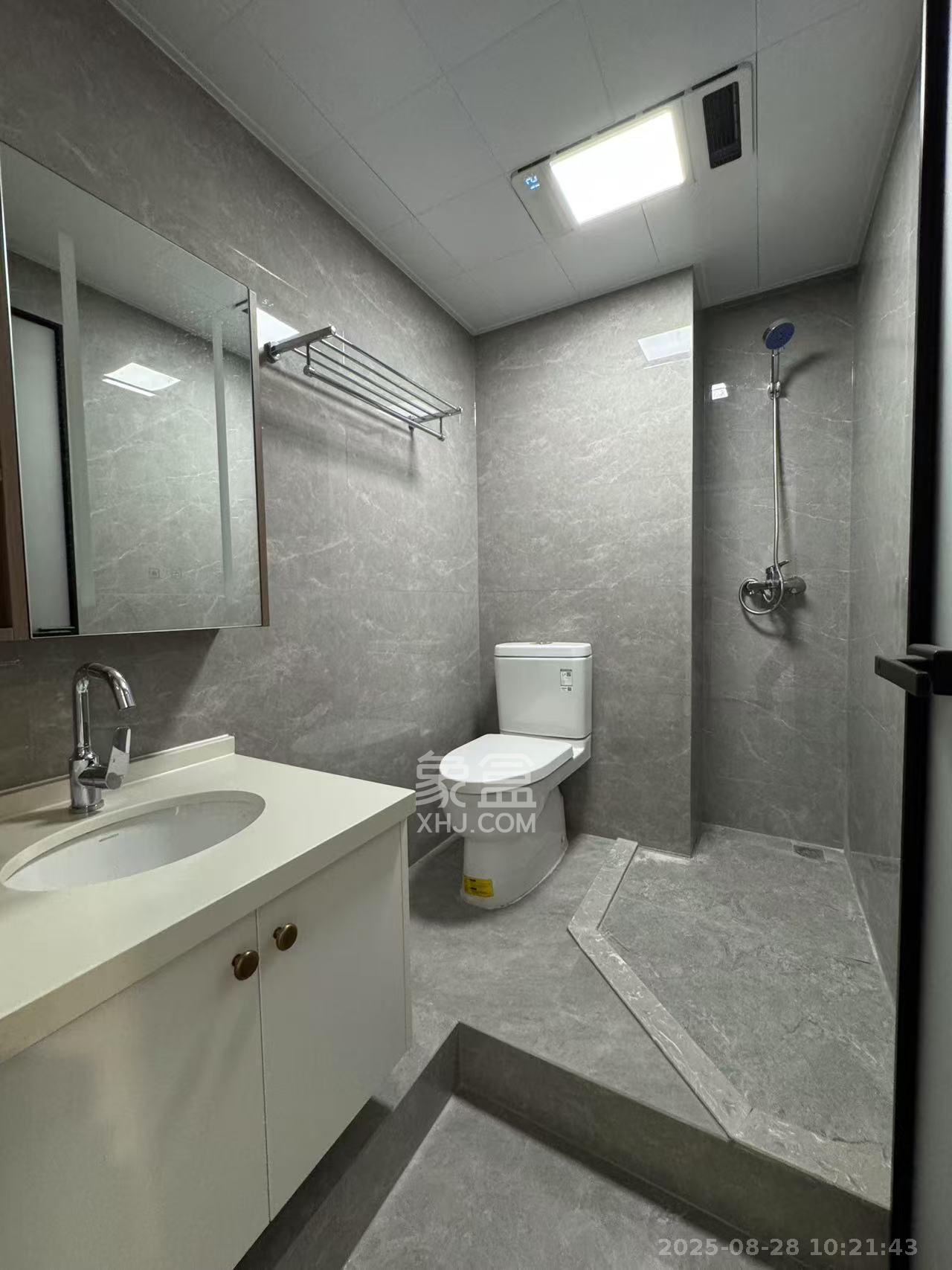 君悦新天地  2室1厅1卫    2500.0元/月 君悦新天地  2室1厅1卫    2500.0元/月室内图