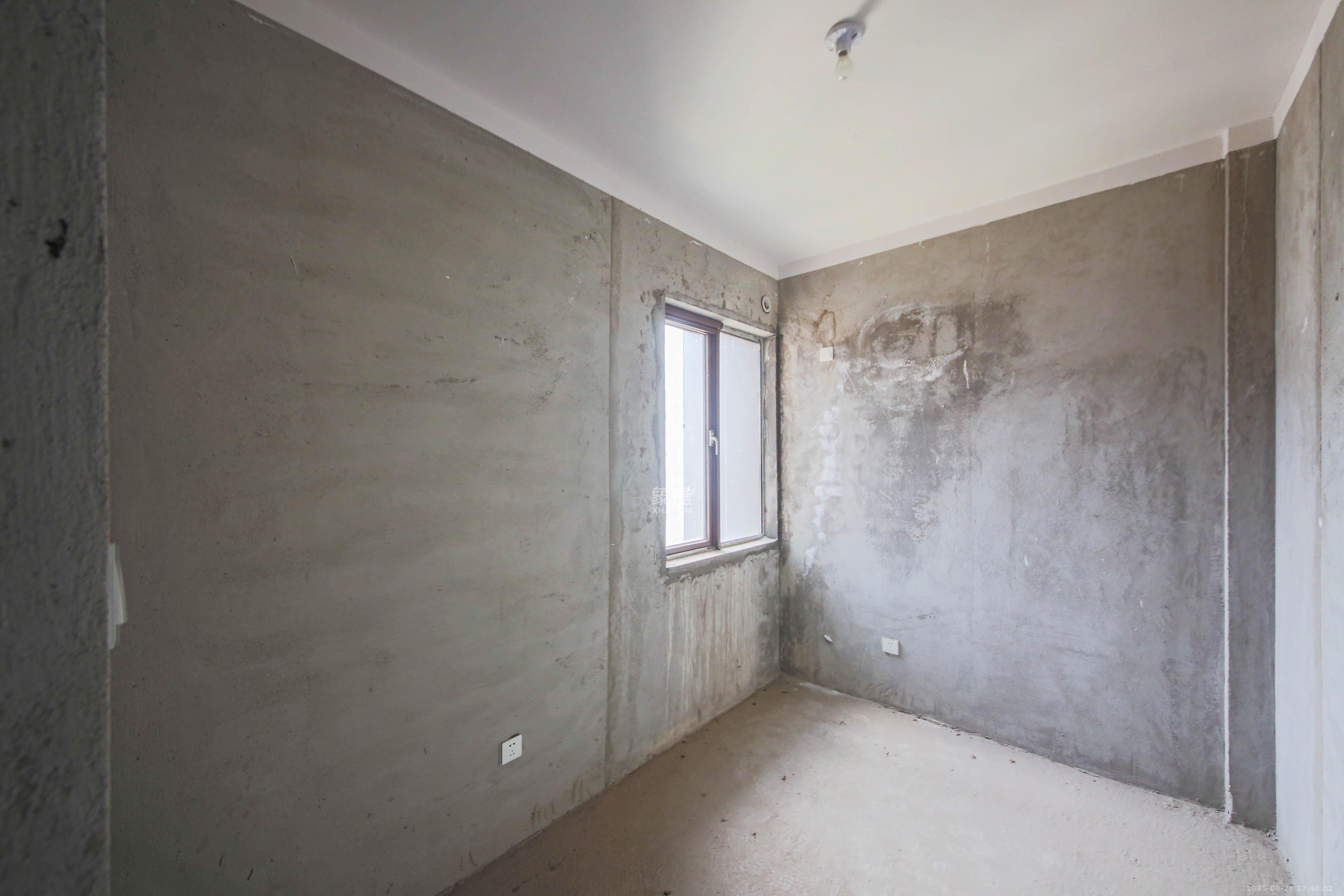 HC新城(建工集团单位房)  4室2厅2卫    165.0万 HC新城(建工集团单位房)  4室2厅2卫    165.0万卧室