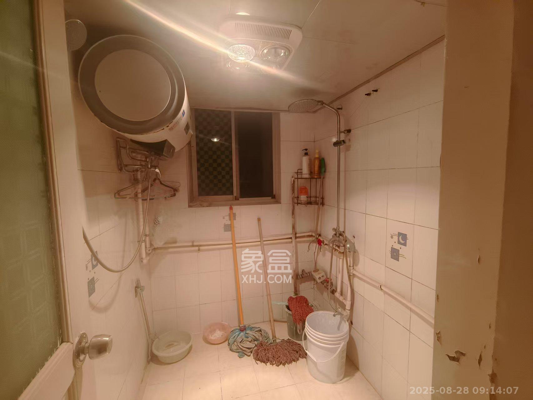 广宇园丁新村  4室2厅2卫    2500.0元/月 广宇园丁新村  4室2厅2卫    2500.0元/月