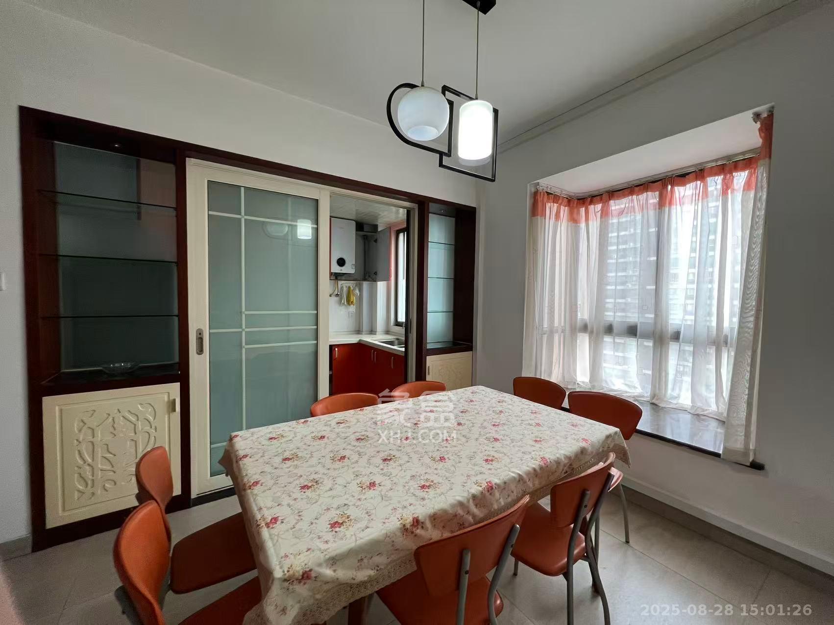 天城泰祥苑  3室2厅2卫    3000.0元/月 天城泰祥苑  3室2厅2卫    3000.0元/月室内图