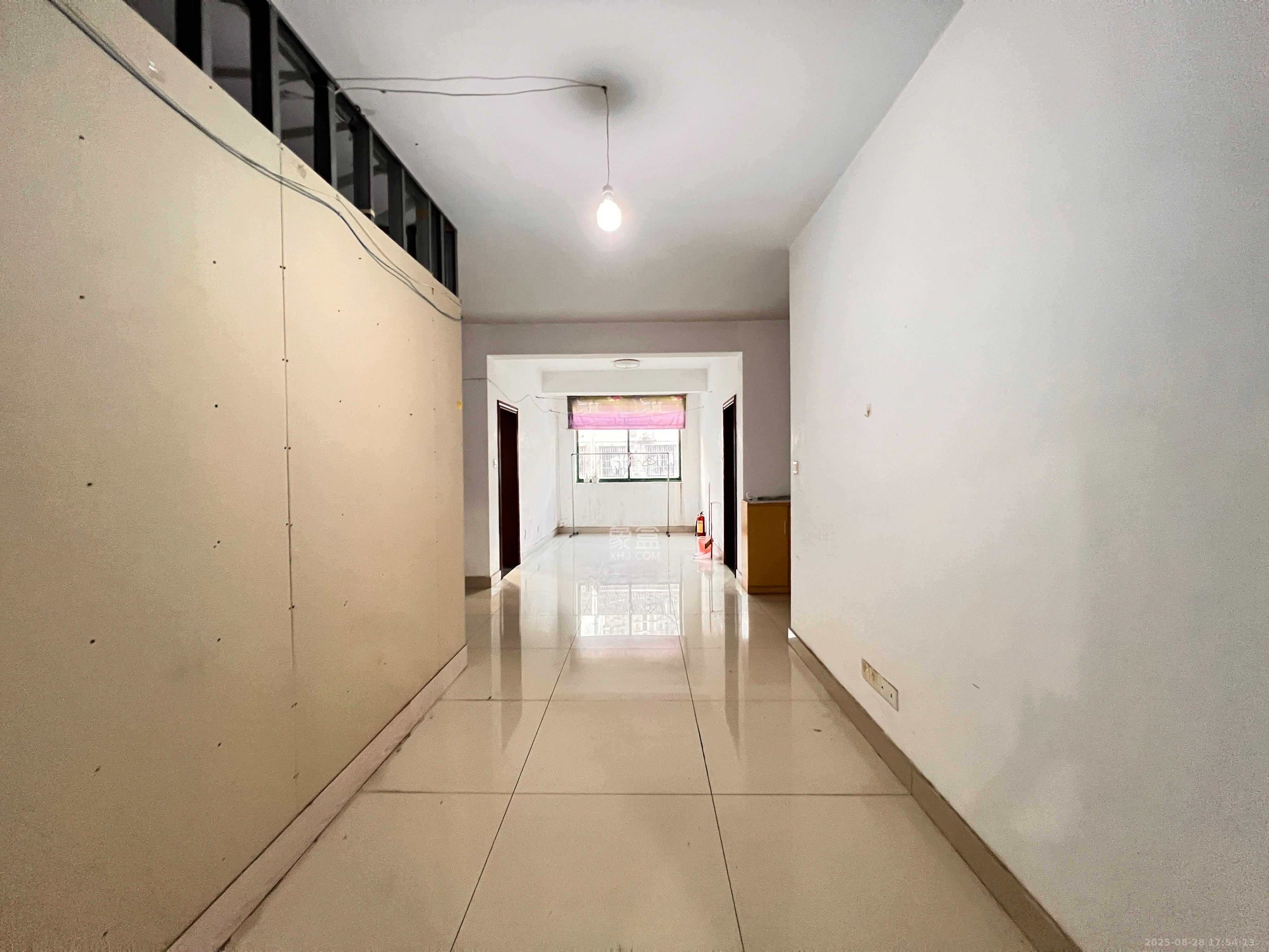 星沙国际物流园/泉星社区  4室2厅1卫    1100.0元/月室内图