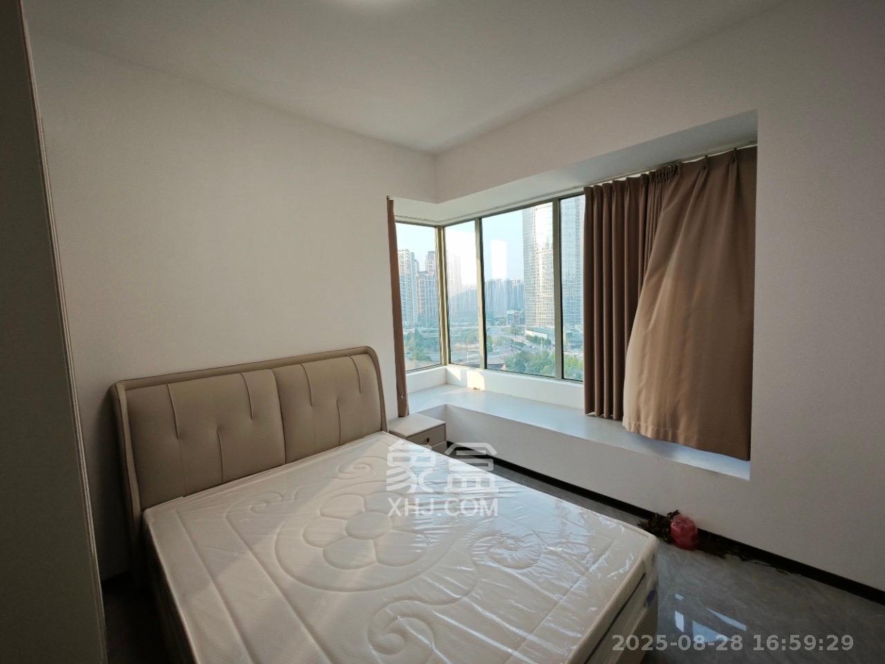 梅溪湖金茂湾  4室2厅2卫    4500.0元/月室内图