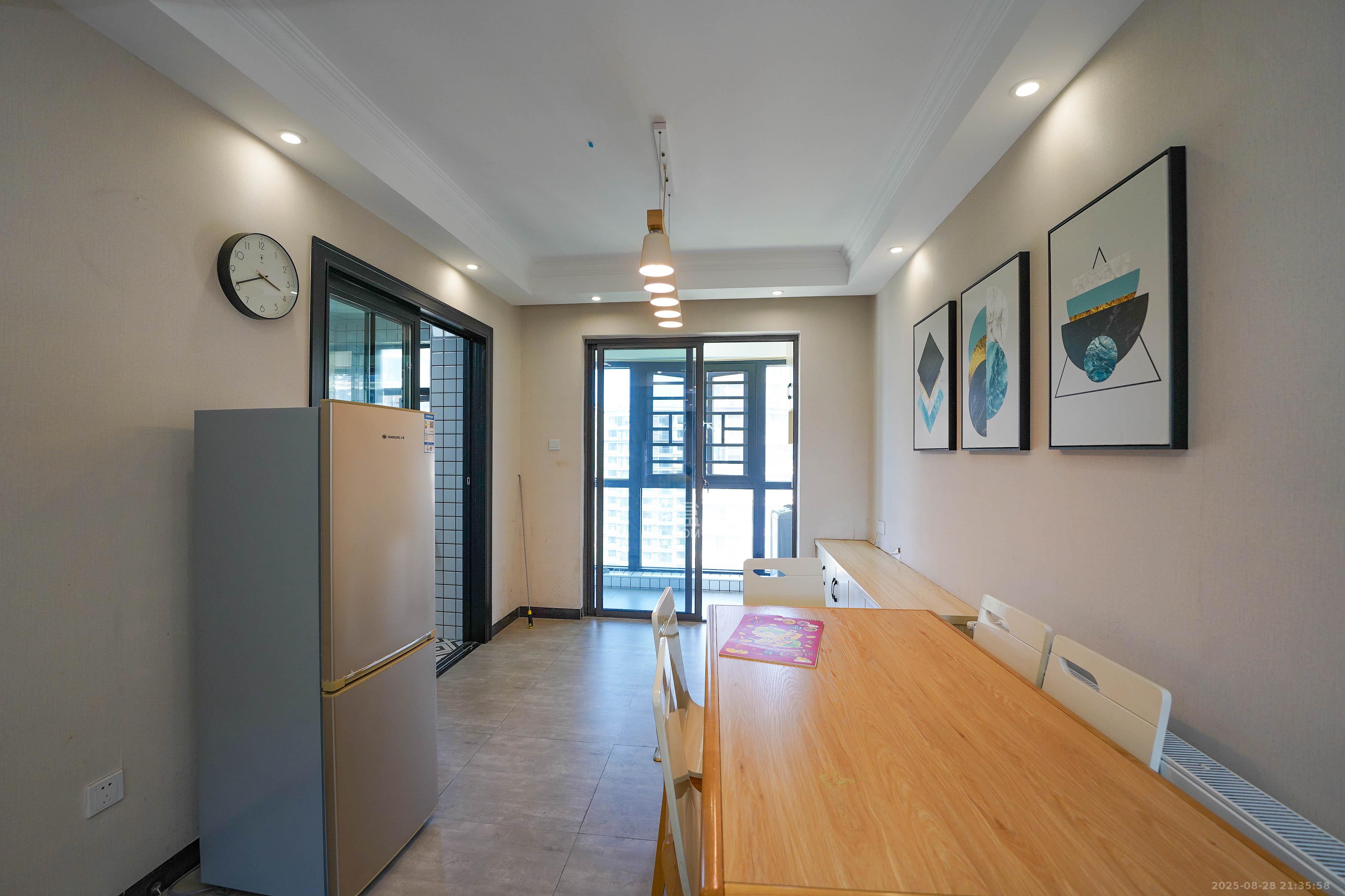 福天藏郡院子  14室2厅1卫    142.0万 福天藏郡院子  14室2厅1卫    142.0万客厅