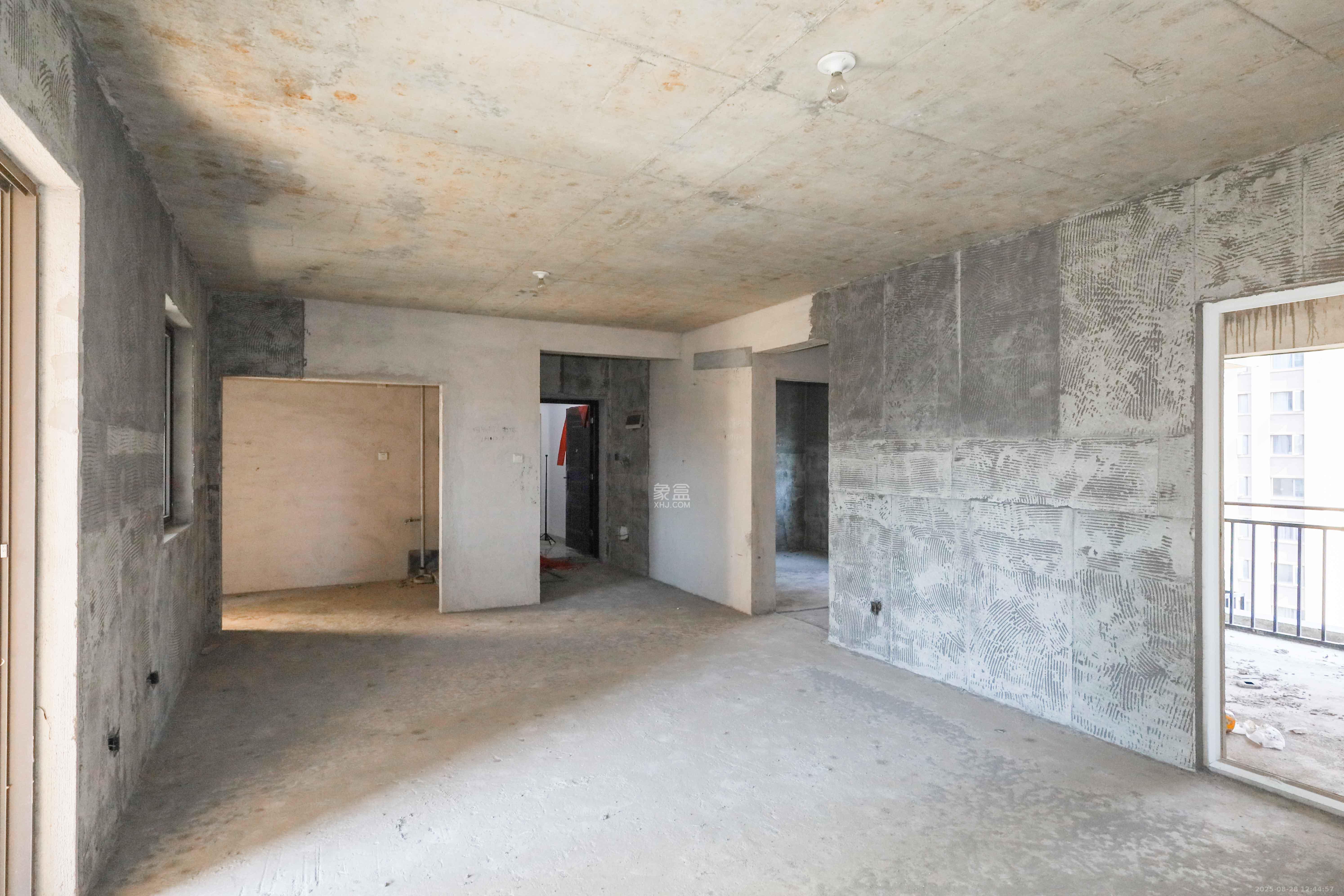 梅溪湖合能璞丽  3室2厅2卫    130.0万 梅溪湖合能璞丽  3室2厅2卫    130.0万客厅