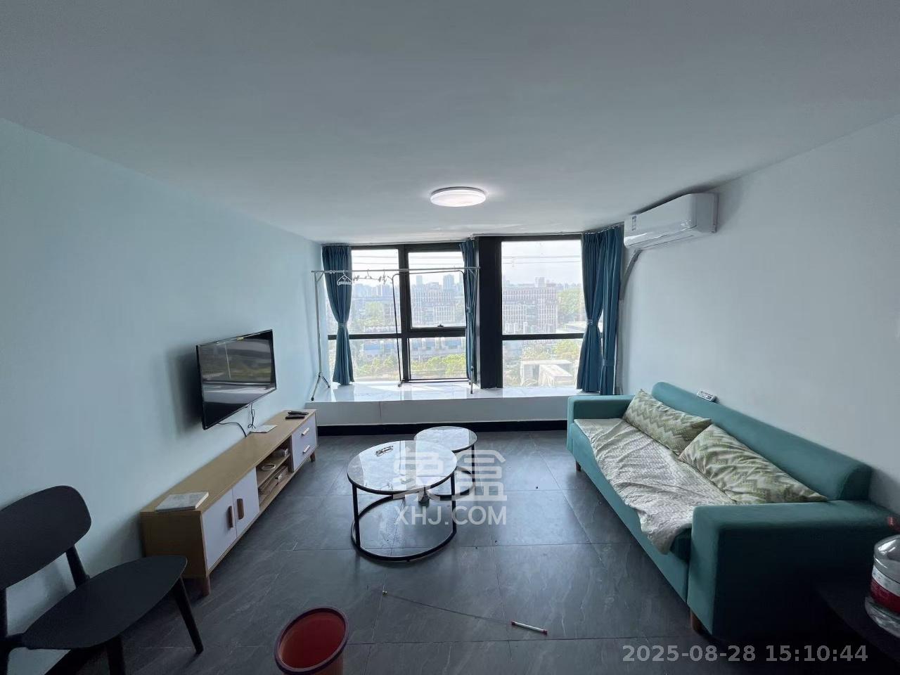 长房时代小镇  1室0厅0卫    2100.0元/月 长房时代小镇  1室0厅0卫    2100.0元/月室内图