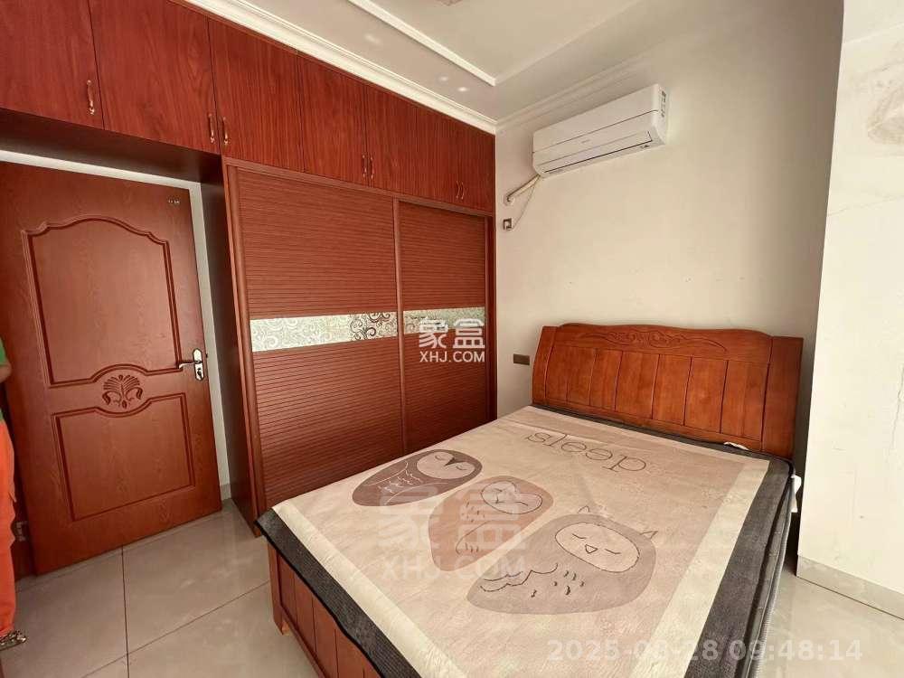 康馨佳园 3室2厅1卫 1600.0元/月 康馨佳园 3室2厅1卫 1600.0元/月室内图