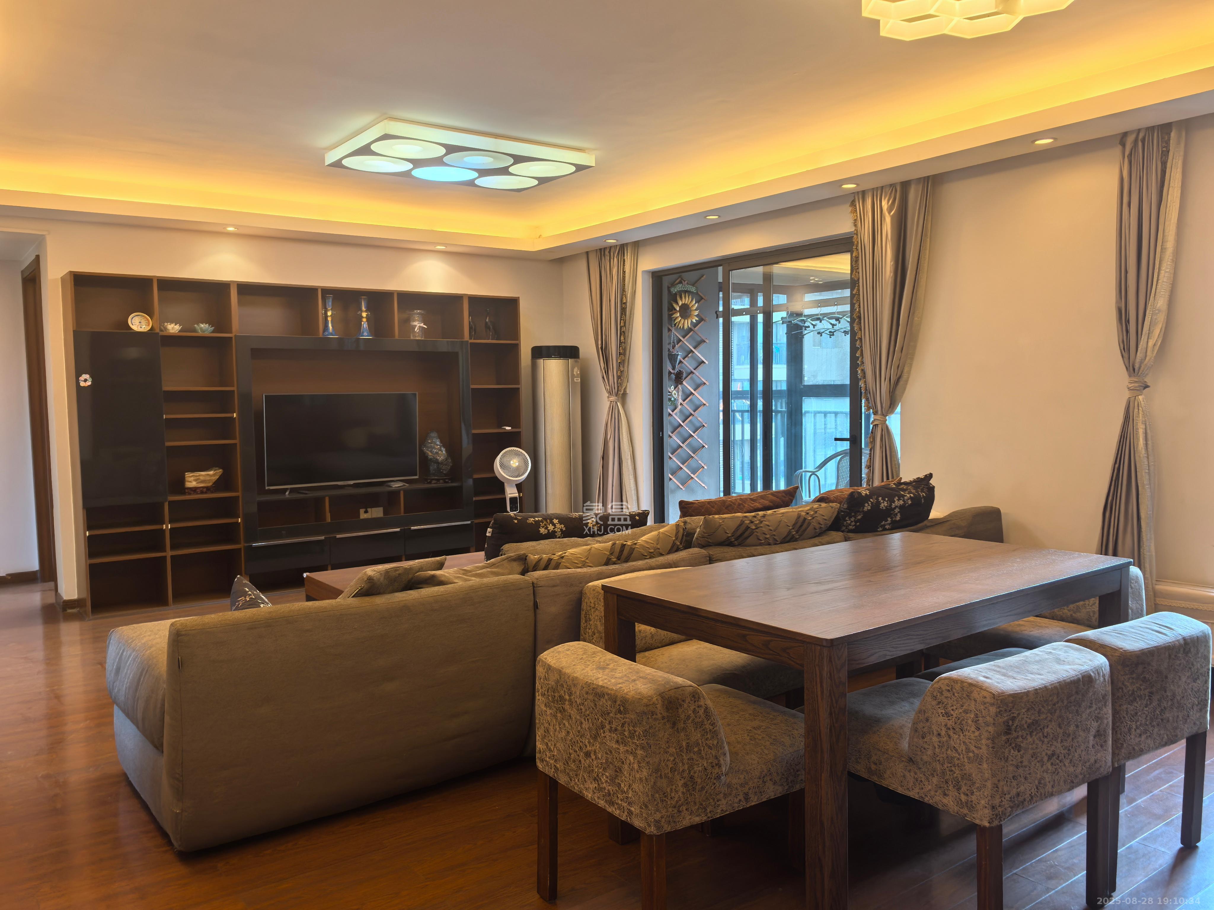 喜盈门范城  1室1厅1卫    1800.0元/月室内图