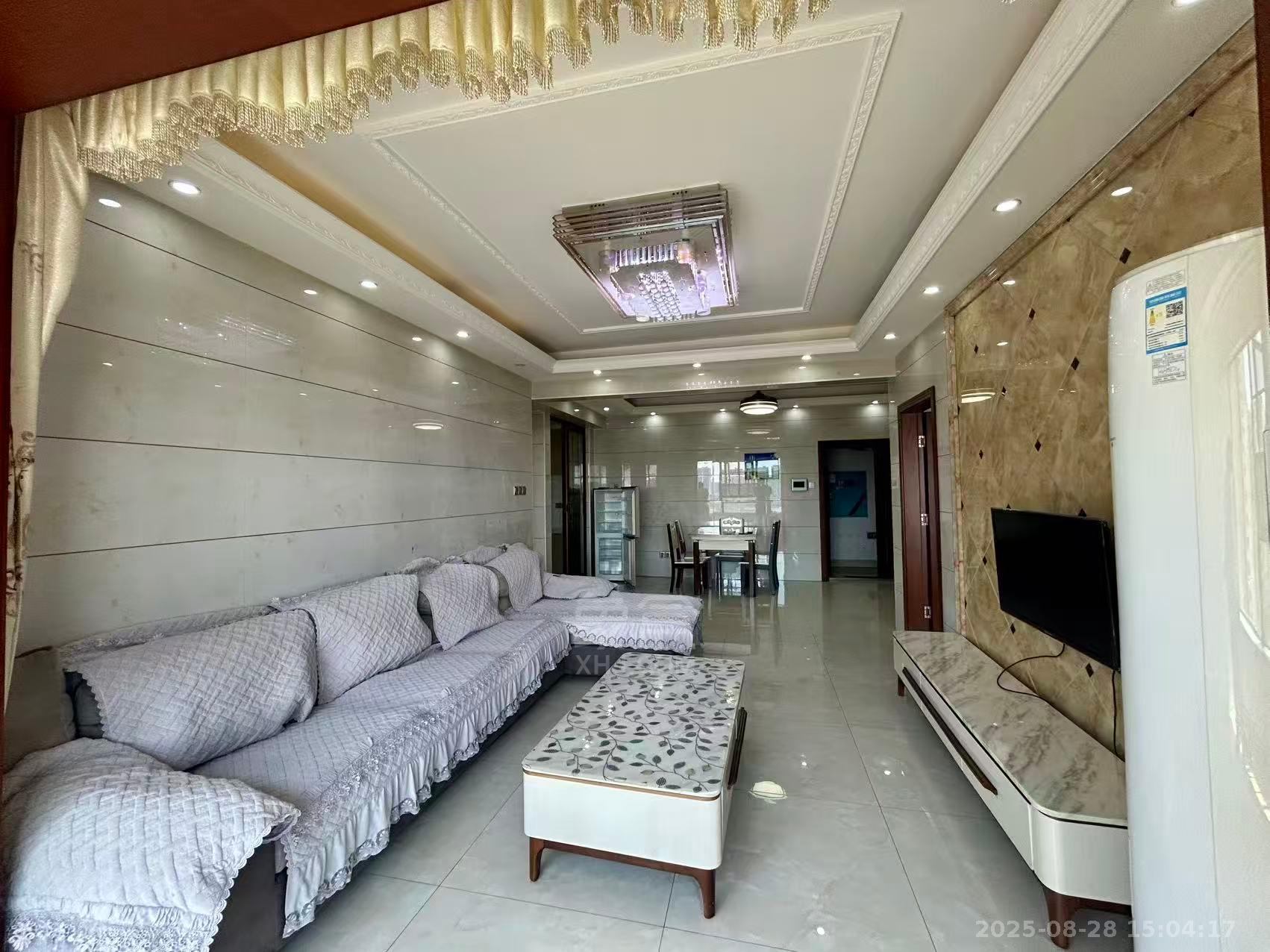 慧谷阳光  3室2厅2卫    2100.0元/月室内图