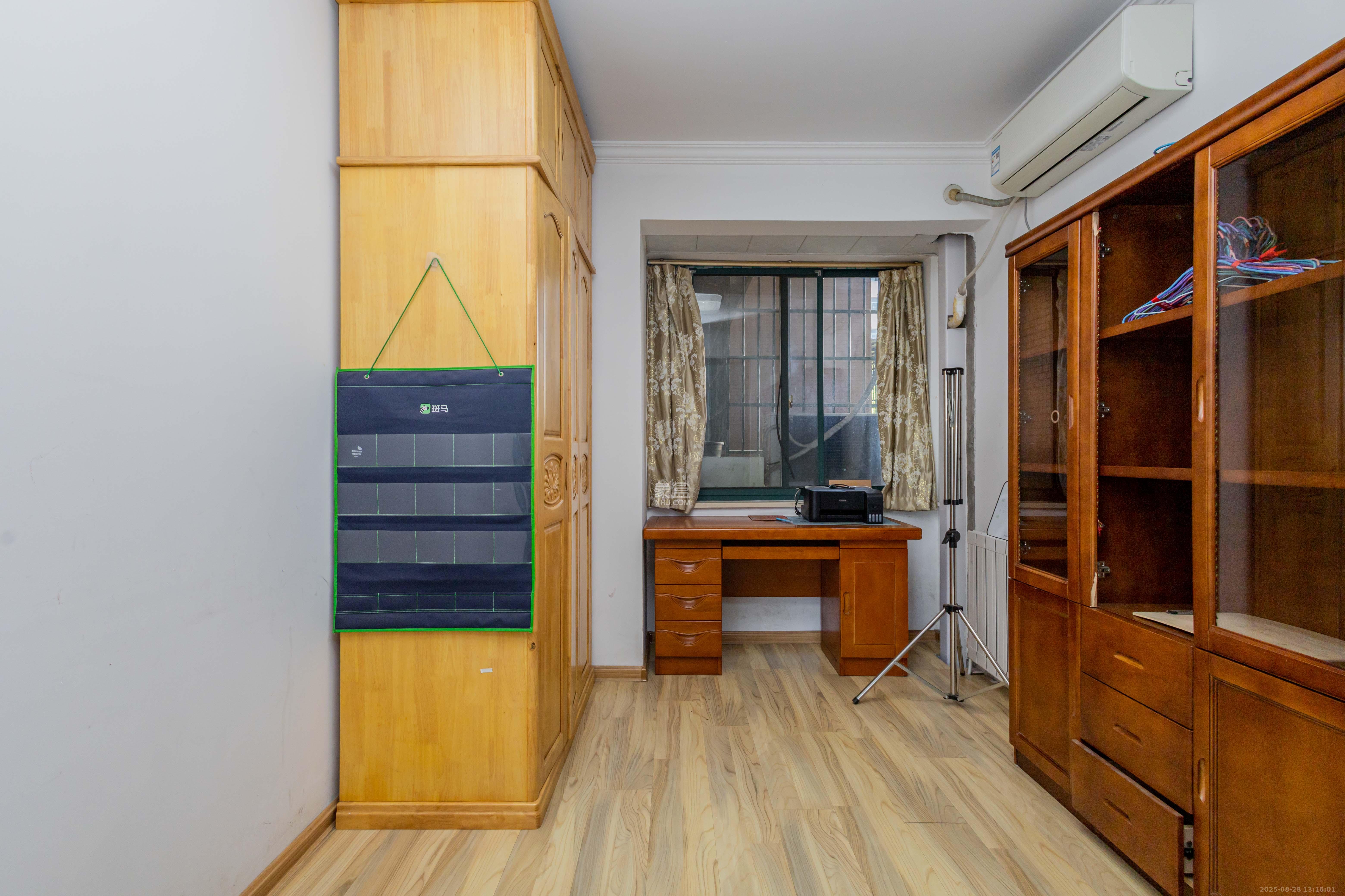 才子佳郡  4室2厅2卫    2300.0元/月室内图