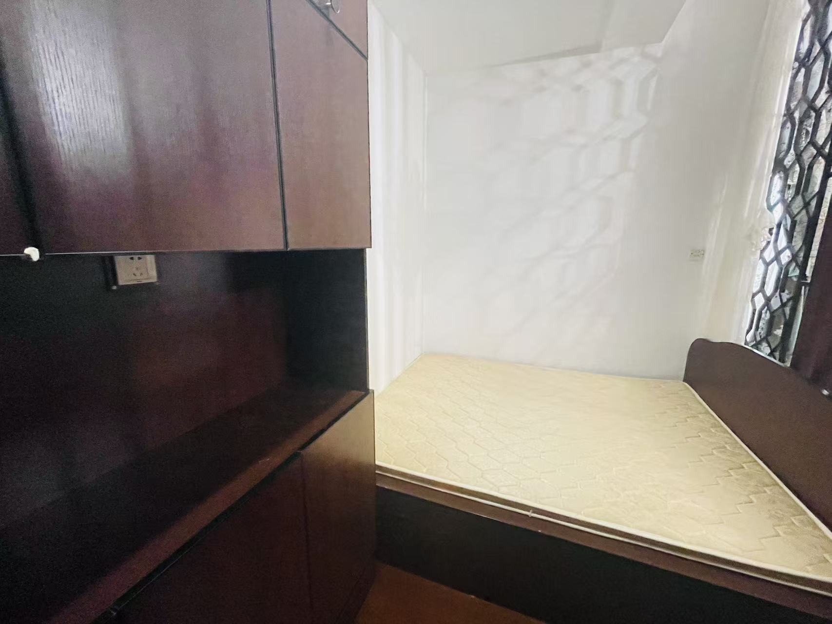 恒大美丽沙天寰湾  3室2厅2卫   3300.00元/月室内图