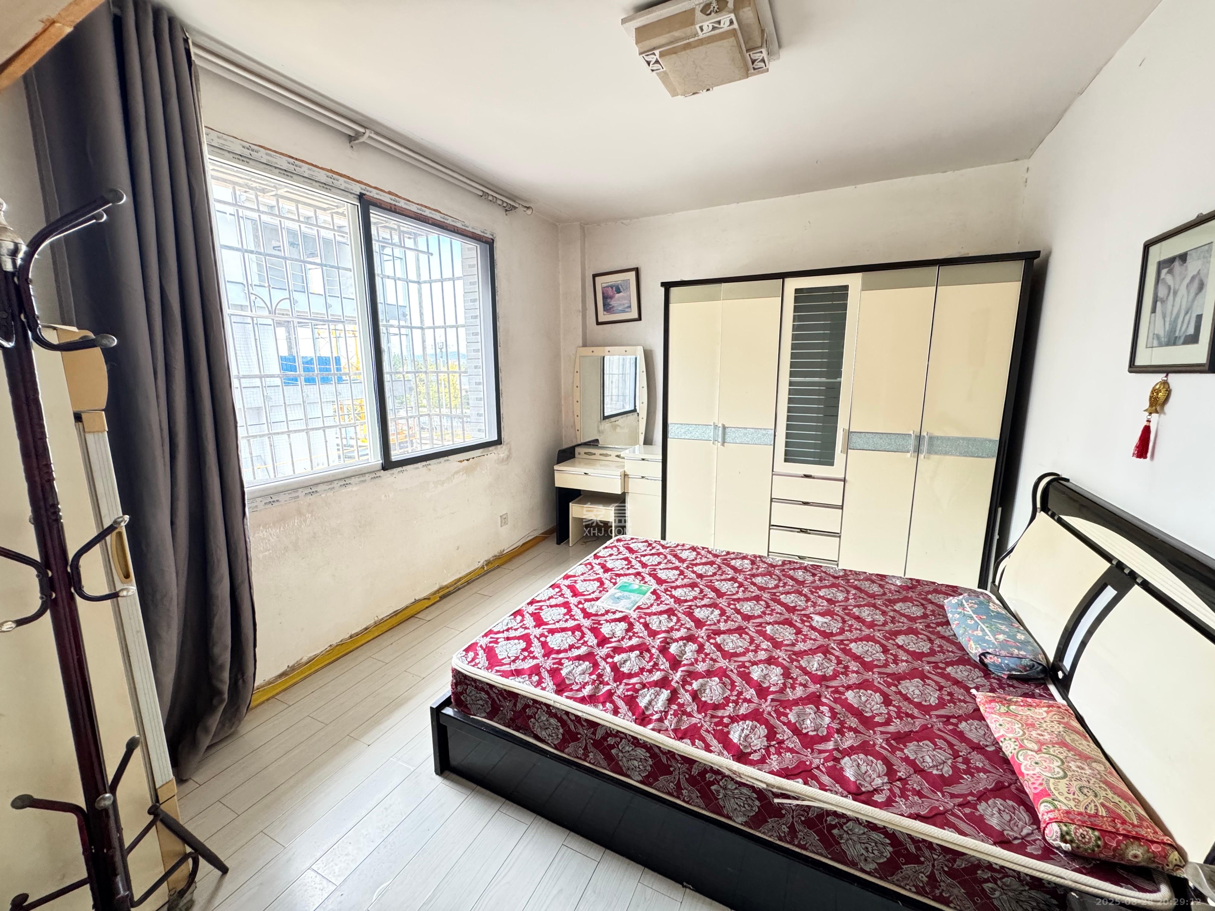 楚湘街一条巷散盘  2室1厅1卫    1800.0元/月 楚湘街一条巷散盘  2室1厅1卫    1800.0元/月室内图