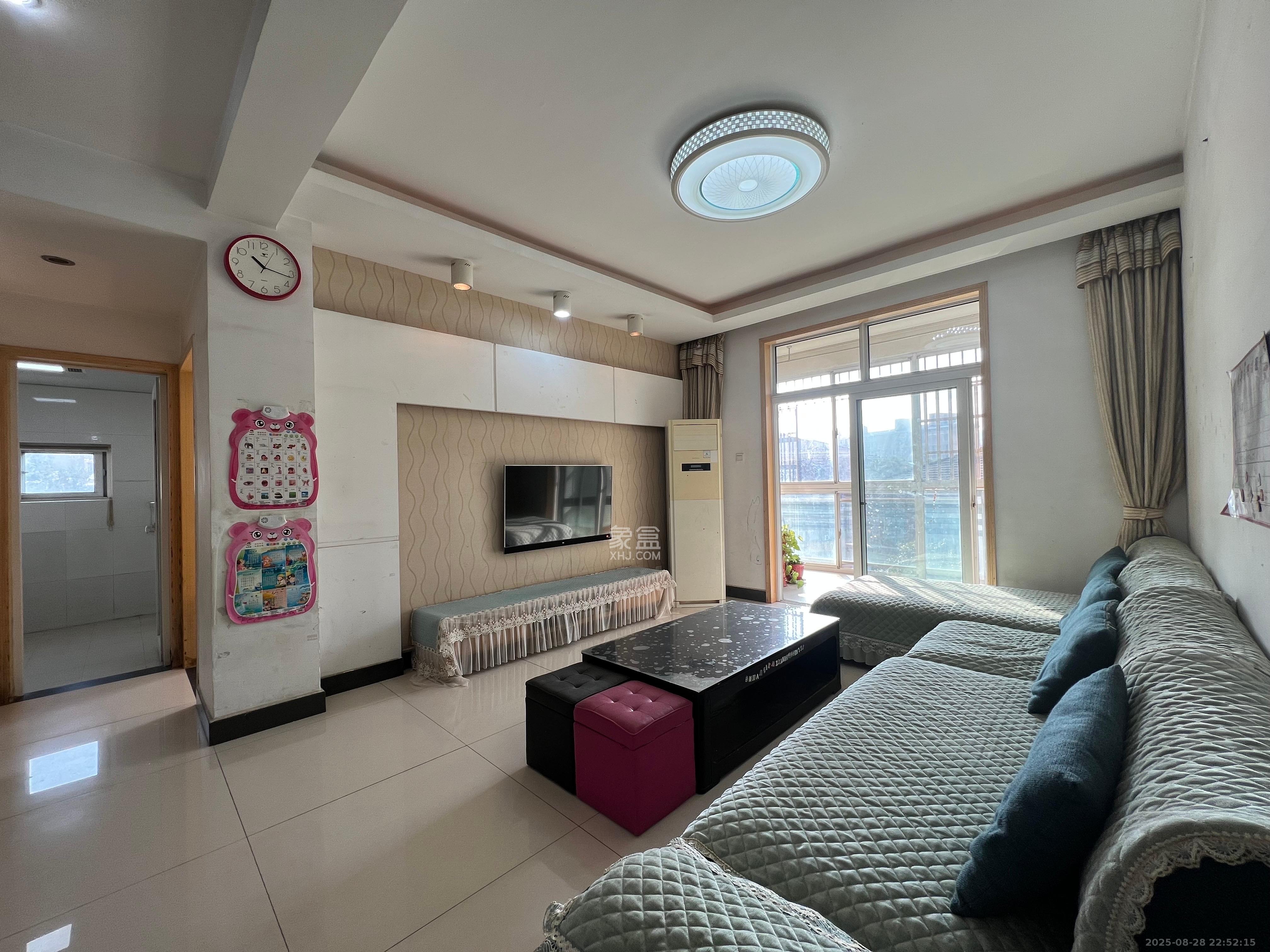 山水湾  3室2厅1卫   1780.00元/月室内图