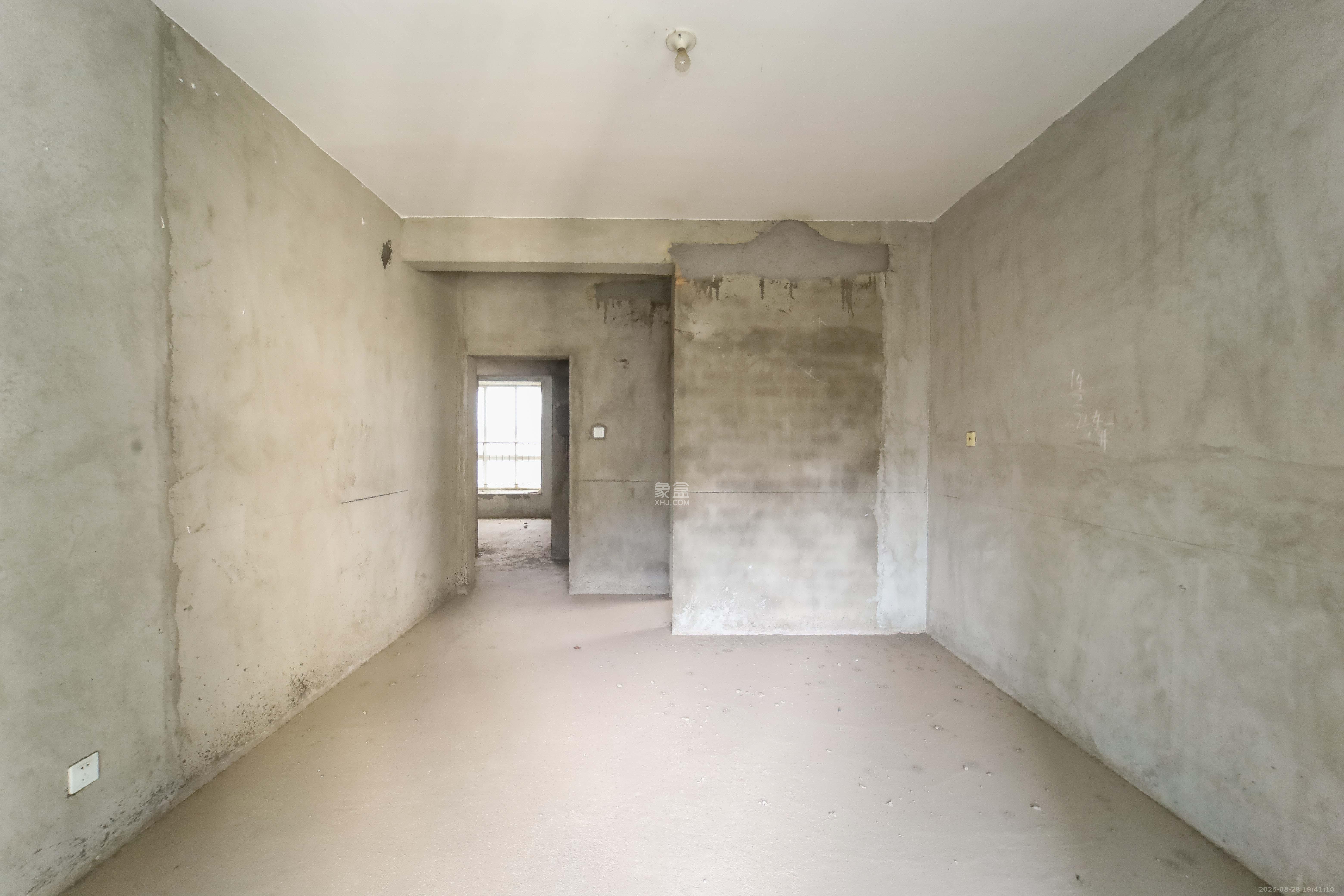 泊爱蓝湾  4室2厅2卫    125.0万 泊爱蓝湾  4室2厅2卫    125.0万卧室