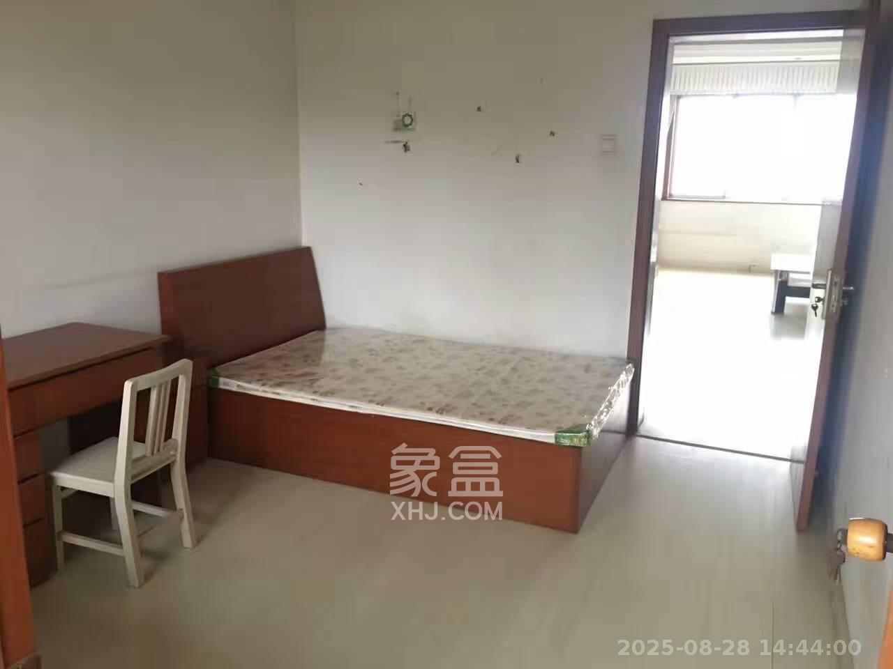 中建五局信和苑三区 3室1厅1卫 1700.0元/月 中建五局信和苑三区 3室1厅1卫 1700.0元/月室内图