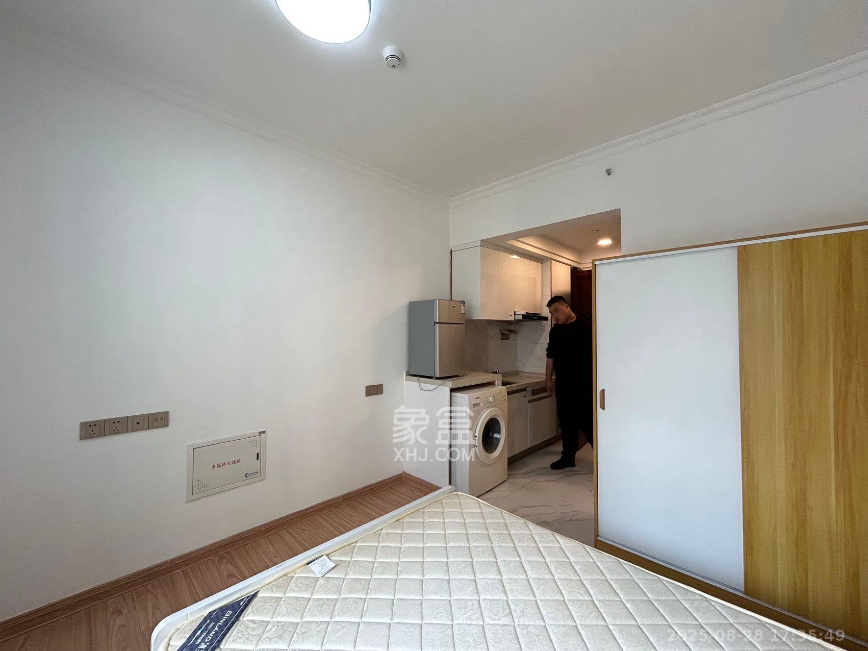 碧桂园城市之光  1室0厅0卫    1400.0元/月室内图