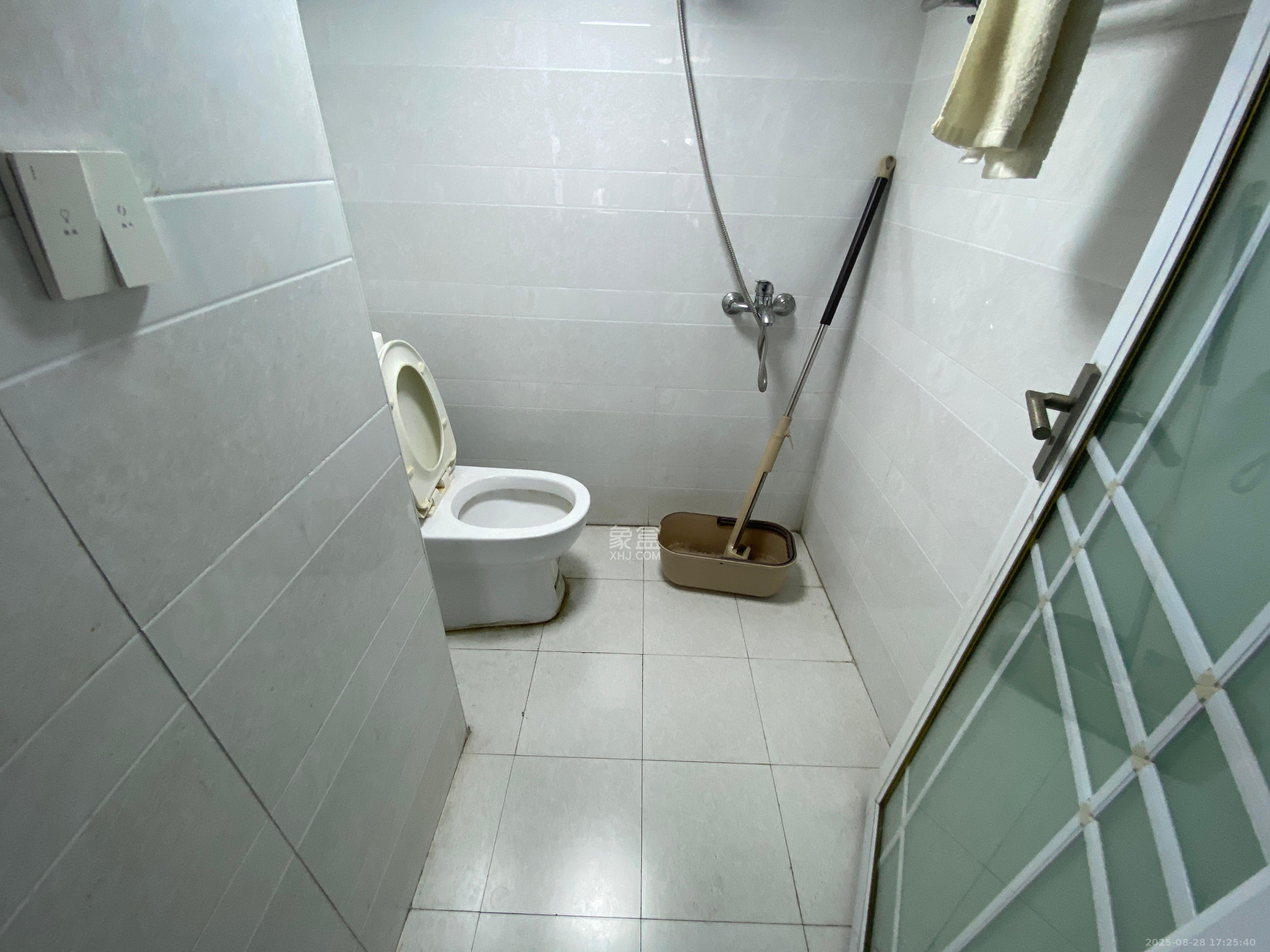 华菱蓝调国际(华菱.香墅美地) 2室2厅2卫 2100.0元/月 华菱蓝调国际(华菱.香墅美地) 2室2厅2卫 2100.0元/月室内图