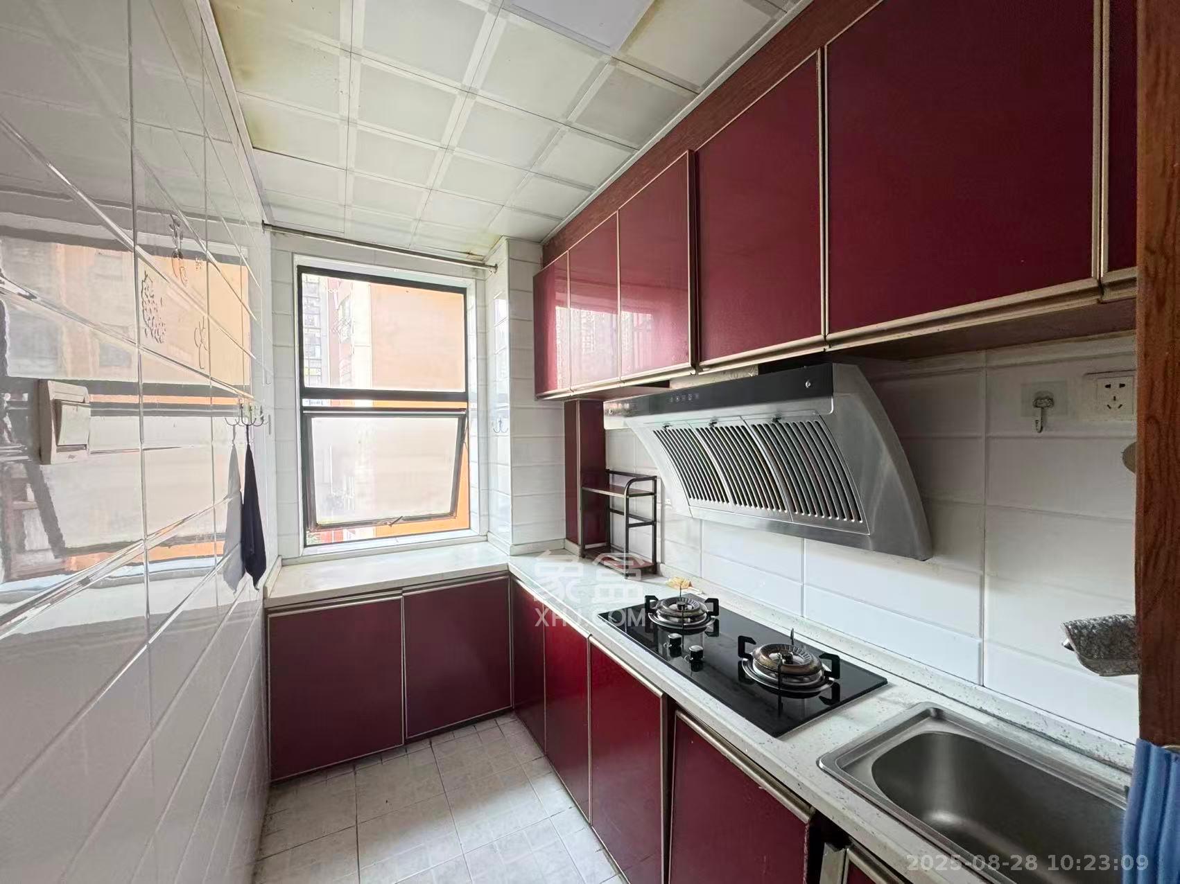 山水华景  2室2厅1卫    1900.0元/月 山水华景  2室2厅1卫    1900.0元/月室内图