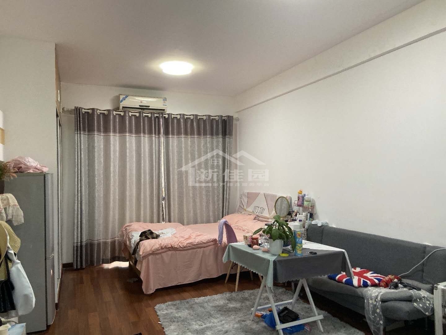 维港十字街  1室1厅1卫    1000.0元/月 维港十字街  1室1厅1卫    1000.0元/月室内图