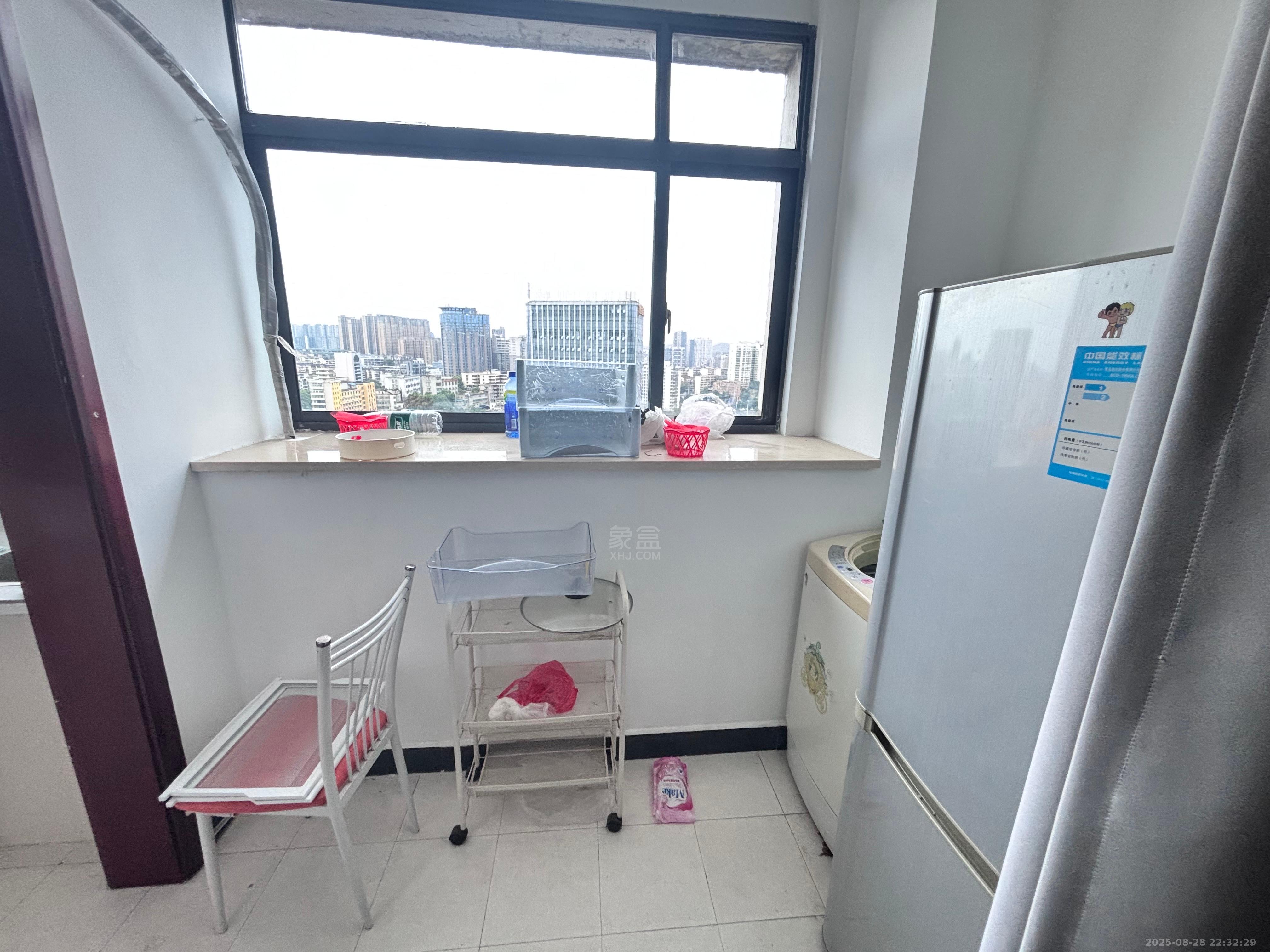 汉华国际  1室1厅1卫   1300.00元/月室内图