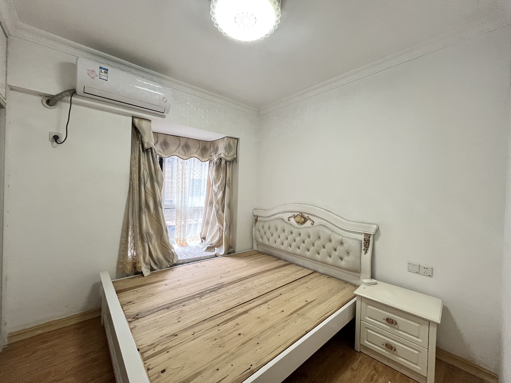 富兴嘉城 3室2厅2卫 1500.0元/月 富兴嘉城 3室2厅2卫 1500.0元/月室内图