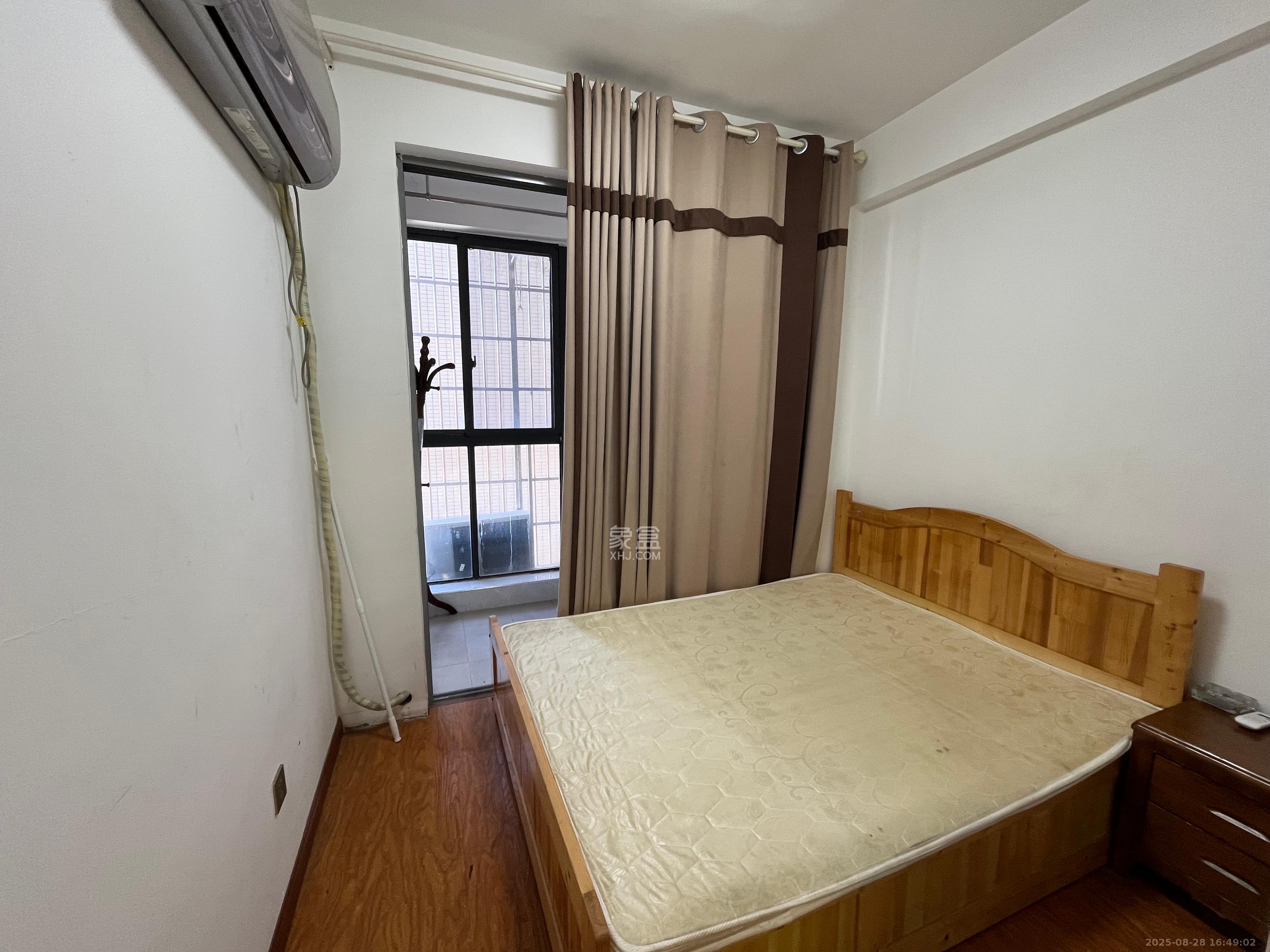 汇景豪庭  1室0厅0卫   2700.00元/月室内图