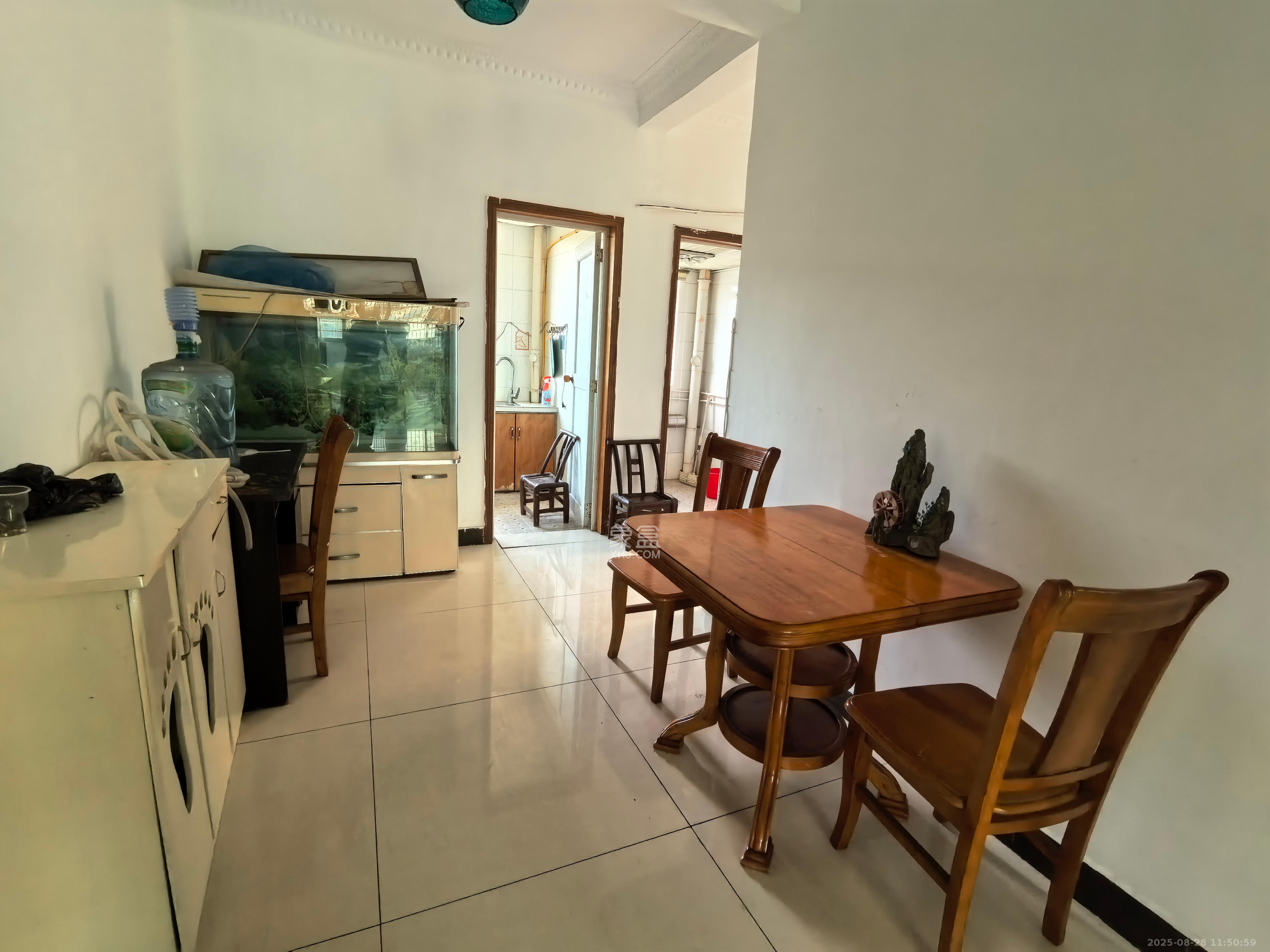 兴联小区 2室1厅1卫 1200.0元/月 兴联小区 2室1厅1卫 1200.0元/月室内图