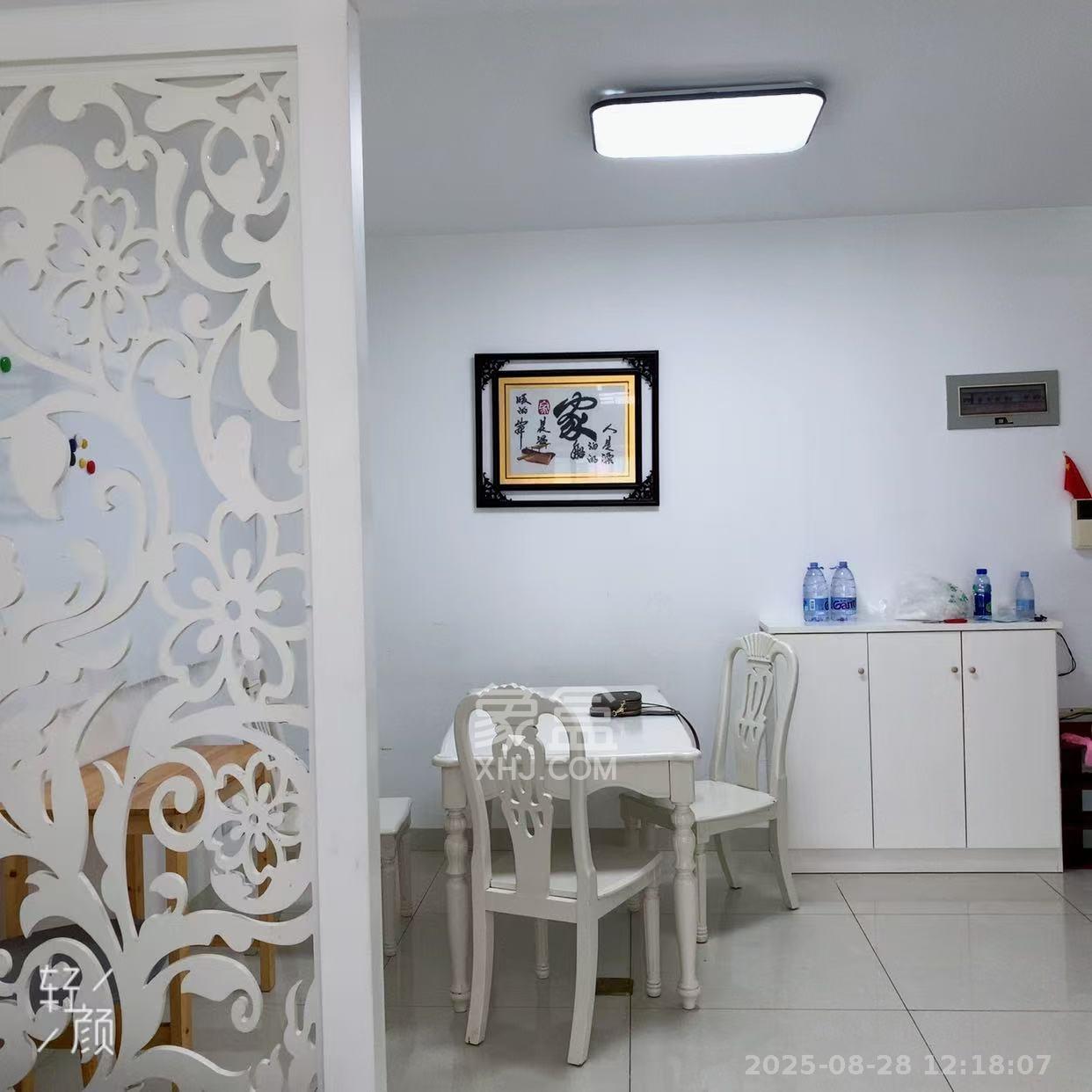 湖韵佳苑  2室2厅1卫    2600.0元/月室内图