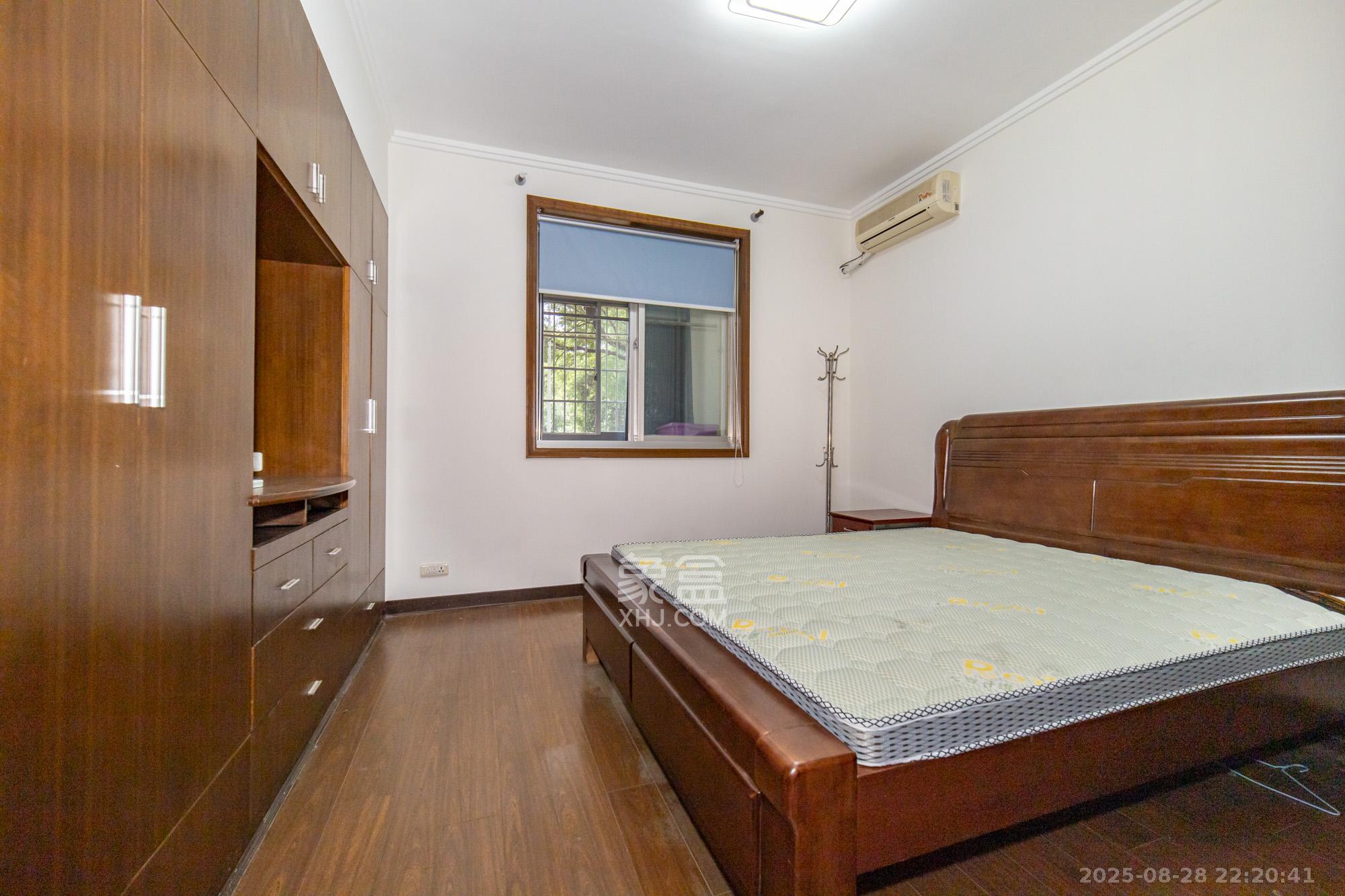 泰格林纸  3室2厅2卫    69.6万 泰格林纸  3室2厅2卫    69.6万卧室