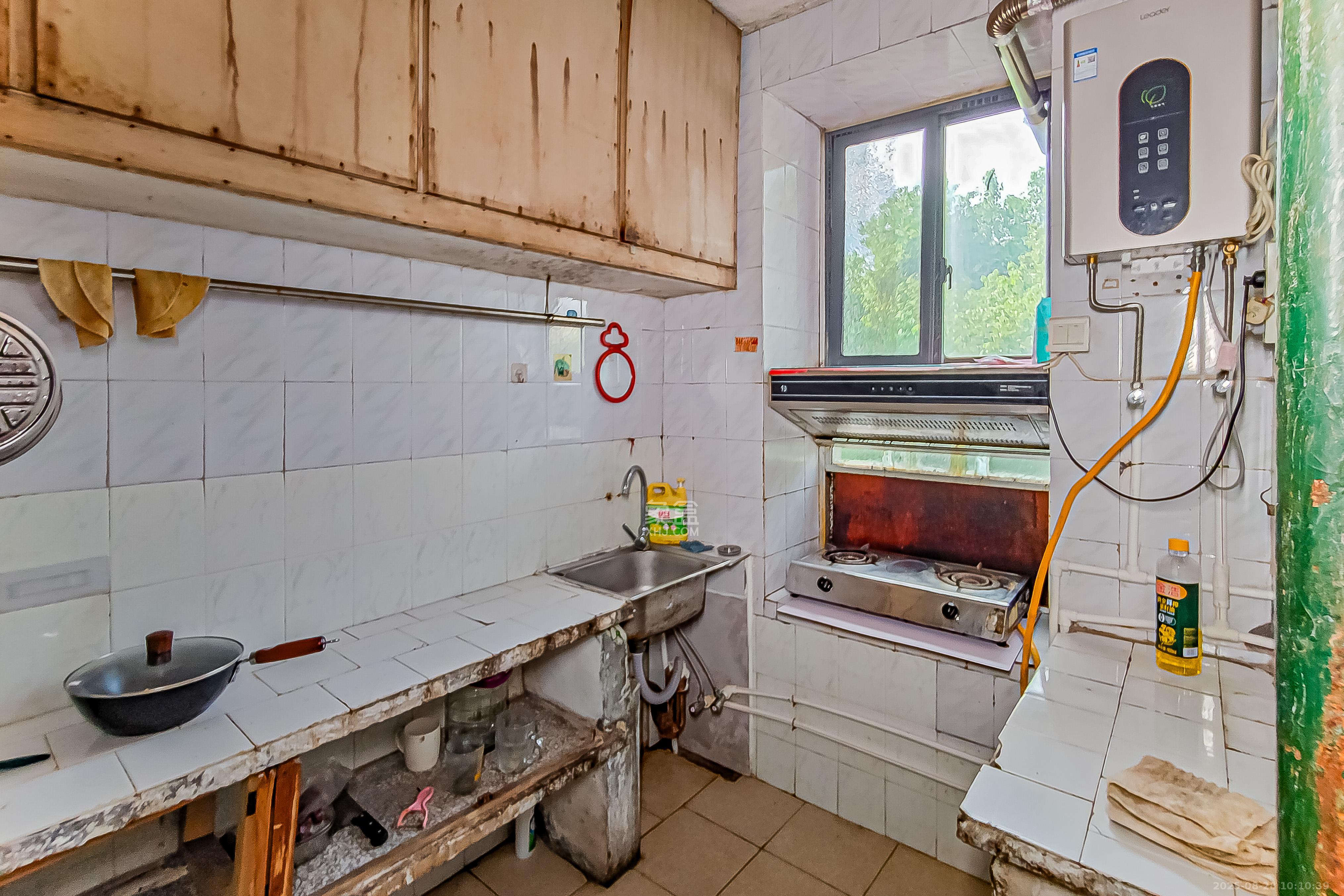 人民新村  2室1厅1卫    38.0万 人民新村  2室1厅1卫    38.0万厨房