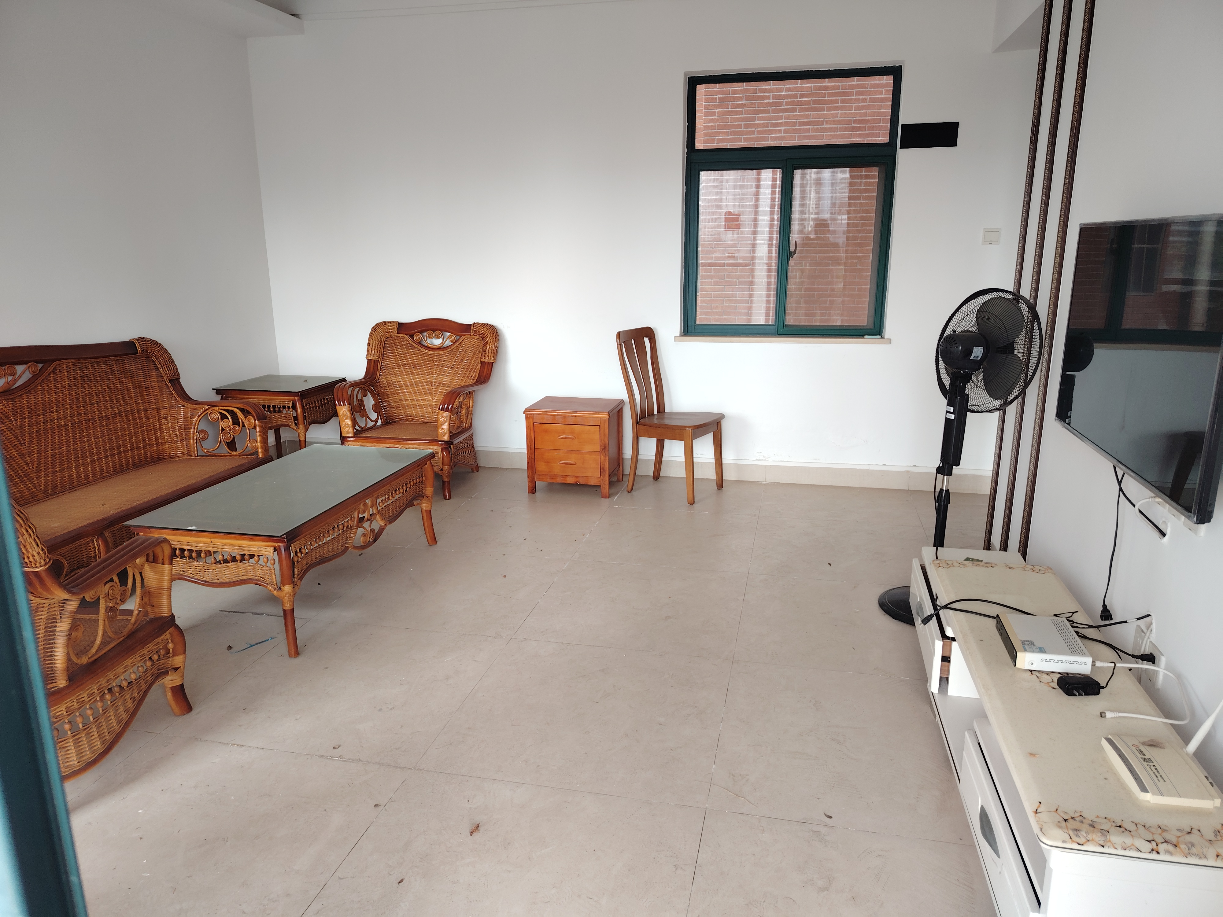 万花坊  1室0厅0卫    3200.0元/月 万花坊  1室0厅0卫    3200.0元/月室内图