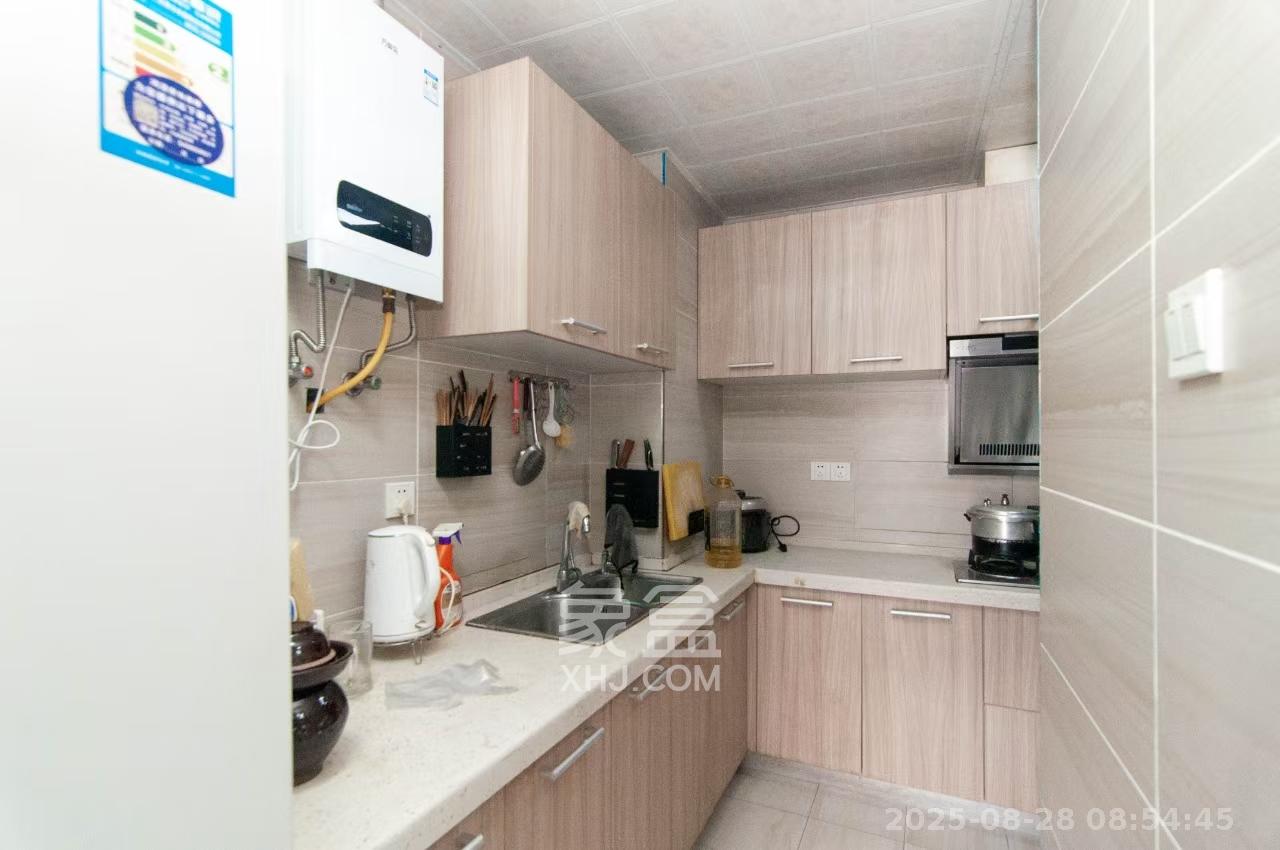 金茂梅溪湖 3室1厅1卫 2400.0元/月 金茂梅溪湖 3室1厅1卫 2400.0元/月室内图