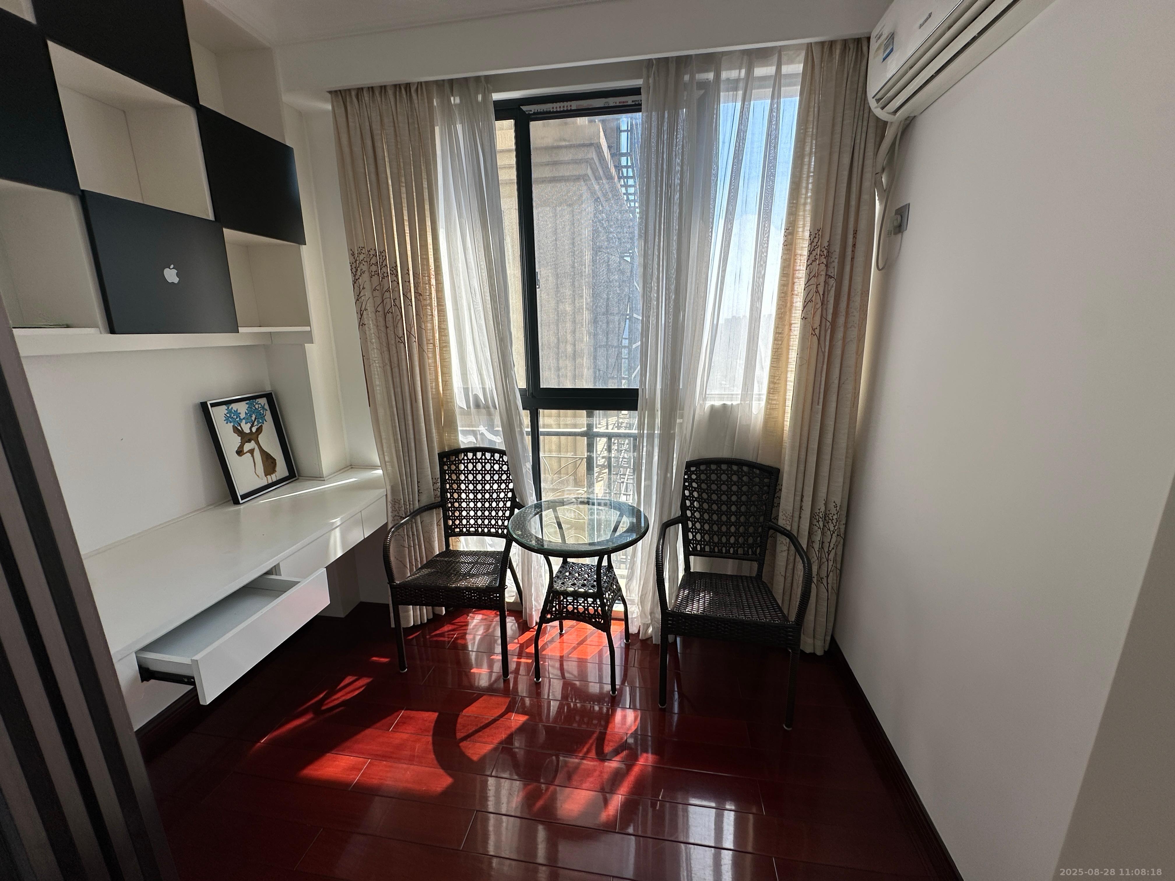 阳光锦城  3室1厅1卫    4500.0元/月 阳光锦城  3室1厅1卫    4500.0元/月室内图