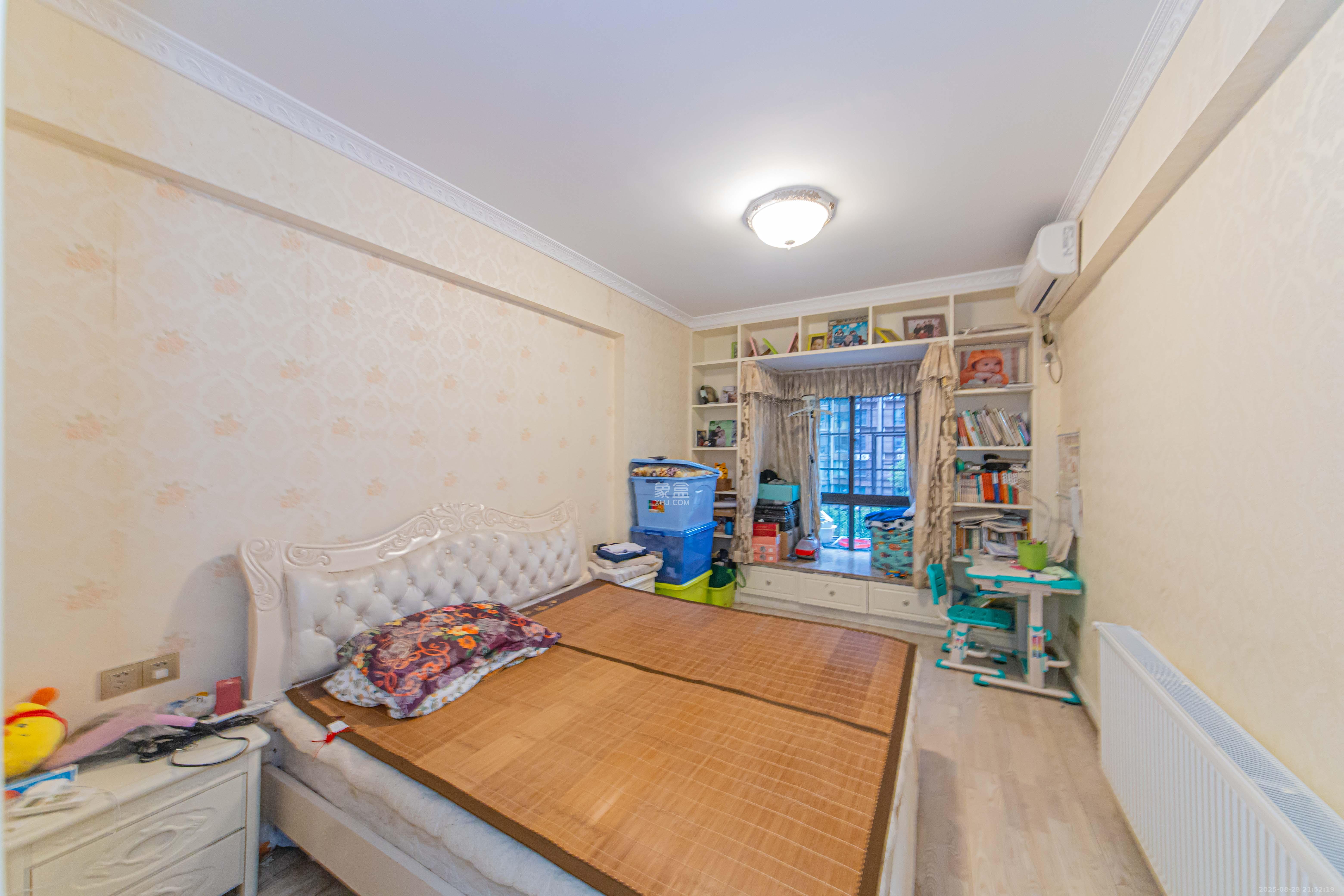 夏威夷碧水春城(碧桂园城市花园)  4室2厅2卫    135.0万 夏威夷碧水春城(碧桂园城市花园)  4室2厅2卫    135.0万卧室