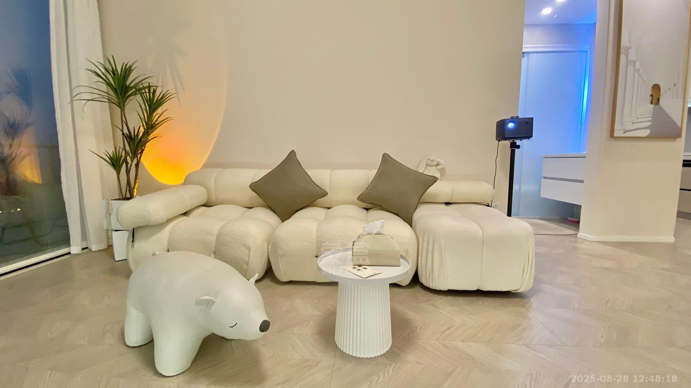 朗廷览江 1室1厅1卫 3000.00元/月 朗廷览江 1室1厅1卫 3000.00元/月室内图